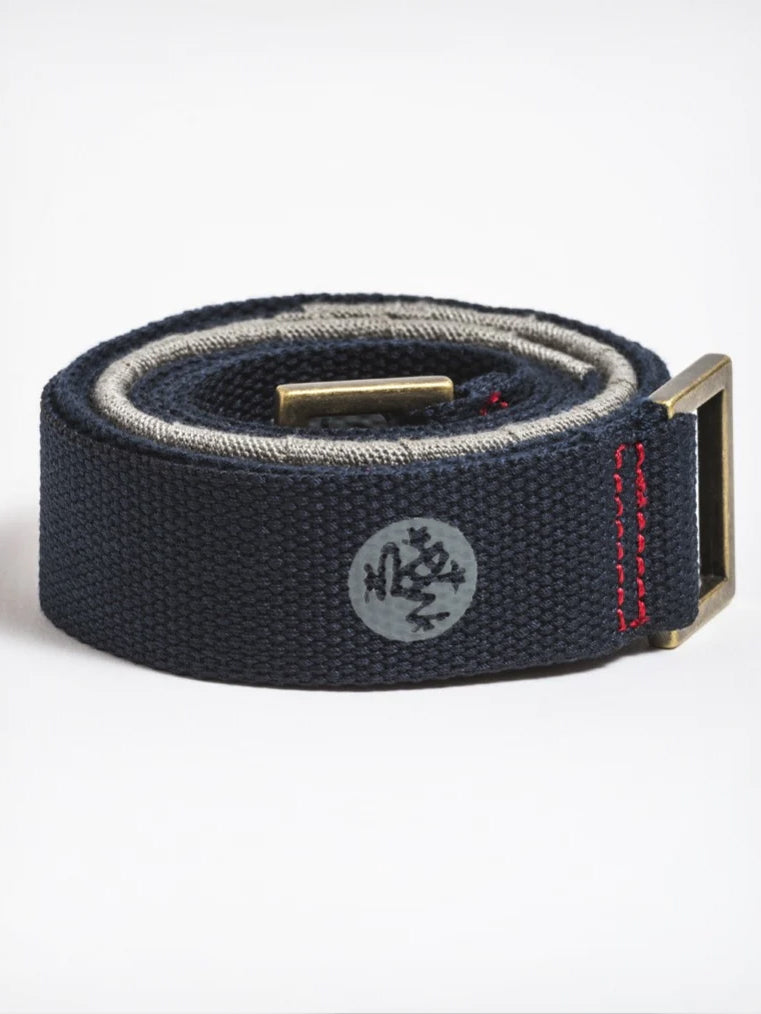 Manduka The Commuter Yoga Mat Strap - Premium Yoga Mat Carrier for Travel & Studio - Perfect for Yoga Enthusiasts & Fitness Lovers - Use at Home, Gym or Outdoor Yoga Sessions