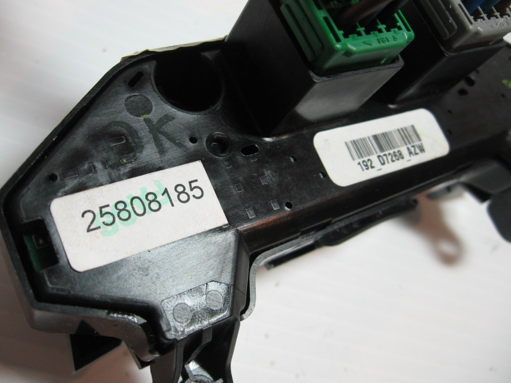 General Motors 25808185 Door Window Switch Panel - Replacement for GM Vehicles | Perfect for Power Window Control & Interior Upgrades