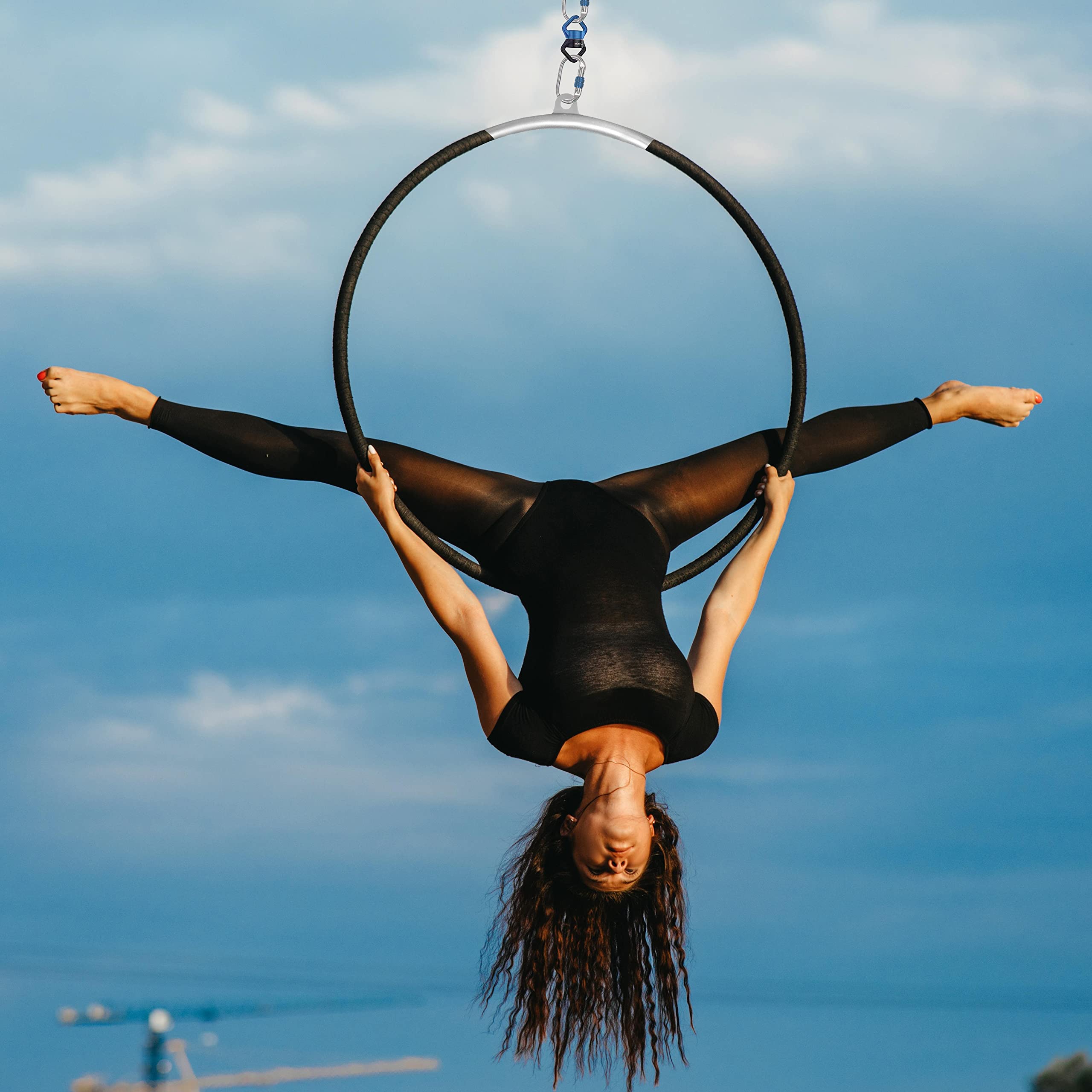 90cm/95cm Aerial Hoop Kit - Single Point Lyra Hoop Set with Carabiners, Swivel & Storage Bag - Perfect for Beginners, Home Practice & Circus Training - Indoor/Outdoor Fitness & Aerial Yoga Equipment