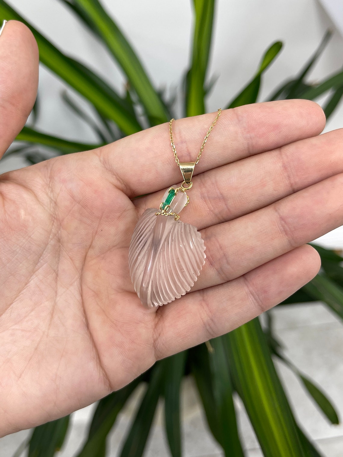 Exquisite 18K Gold Pendant with Hand-Carved Natural Quartz Leaf & Genuine Colombian Emerald Accent - Perfect for Elegant Evening Wear, Special Occasions & Luxury Jewelry Collections