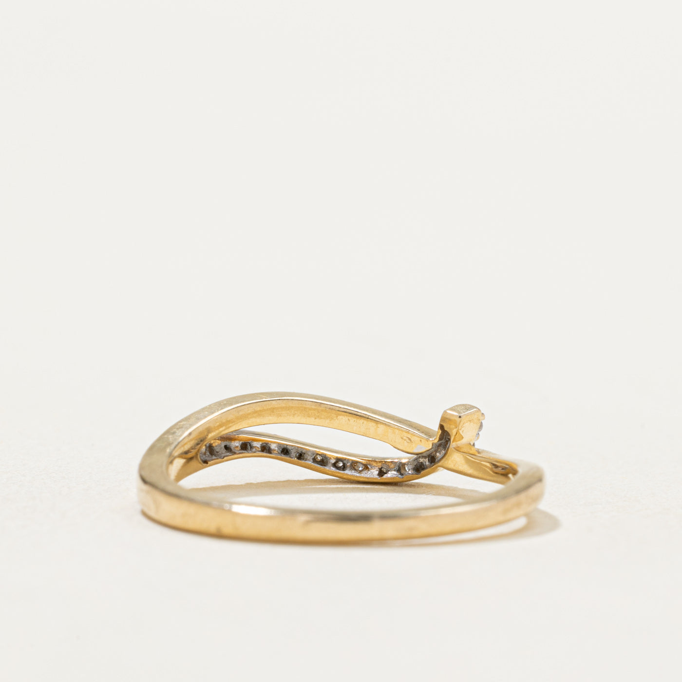 18K Gold Semi Eternity Diamond Crossover Ring - 0.02ctw, Size 5.75 - Elegant Stackable Wedding Band, Anniversary Gift for Her, Perfect for Bridal Jewelry & Special Occasions
