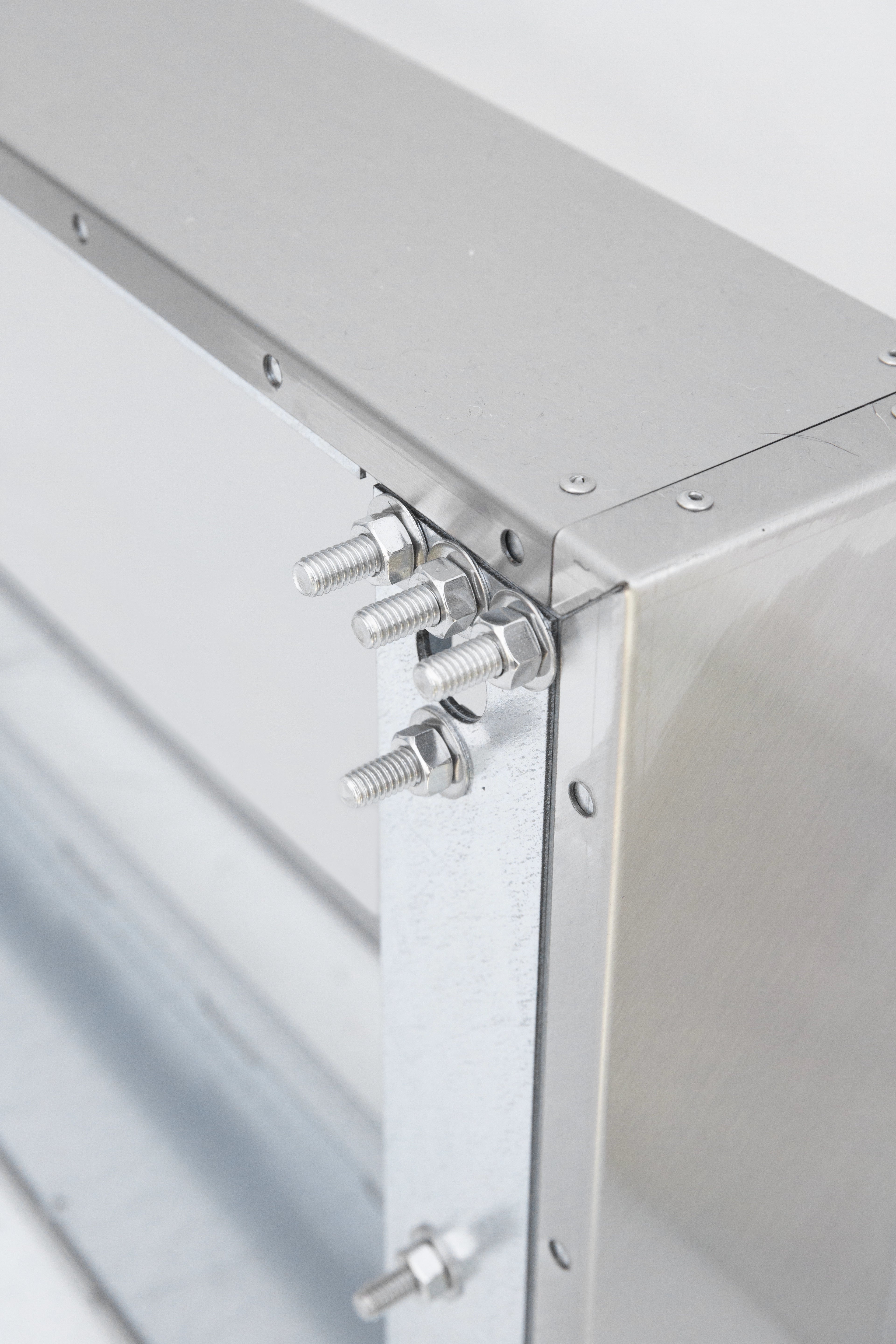 Summerset Grills 4 Inch Stainless Steel Vent Hood Spacer Bracket - Perfect for Outdoor Kitchen & BBQ Grill Ventilation Systems
