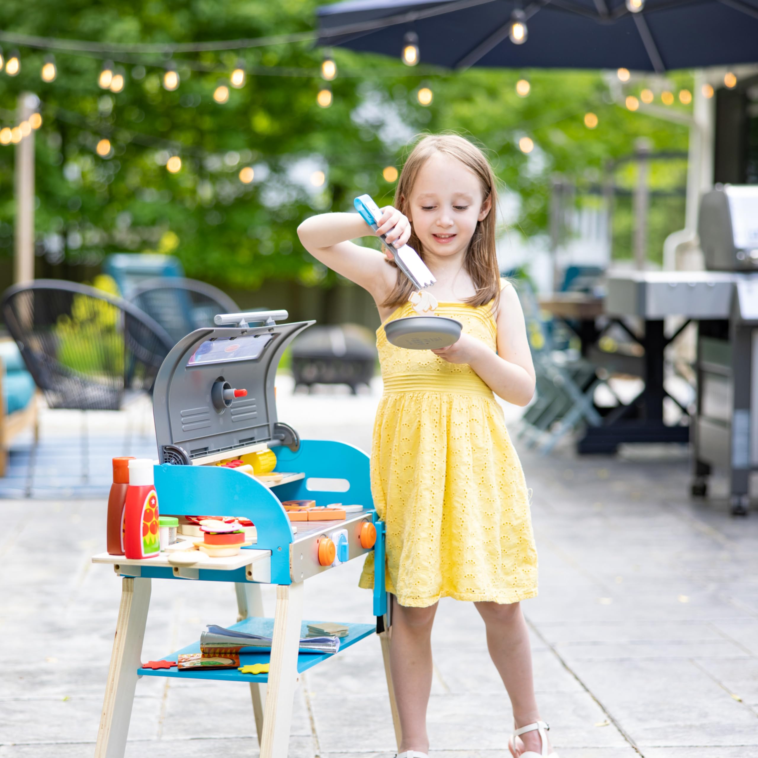 Melissa & Doug Wooden Deluxe BBQ Grill, Smoker & Pizza Oven Pretend Play Kitchen Toy for Kids - FSC Certified Wooden Toy for Outdoor & Indoor Pretend Cooking Play