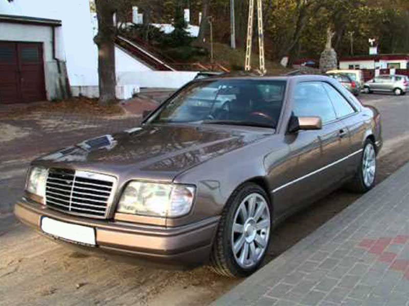 Chrome Front Grill for Mercedes Benz W124 E-Class 300E 260E 400E 500E - Premium Replacement Grille for Enhanced Style & Protection - Perfect for Car Upgrades & Restoration Projects