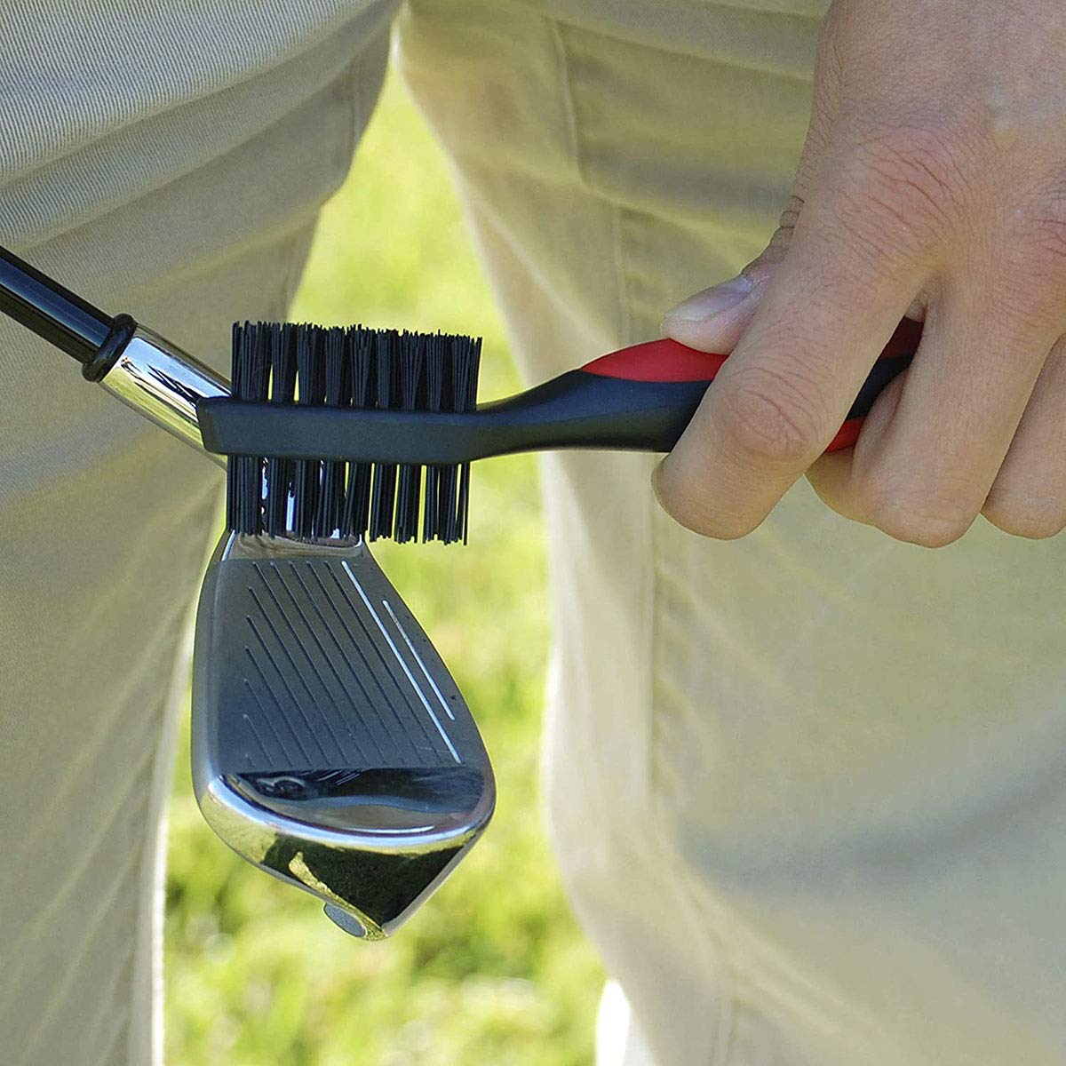 Callaway Premium Golf Club & Shoe Cleaning Brush with Retractable Cord - Perfect for Golf Course, Driving Range & Home Club Maintenance