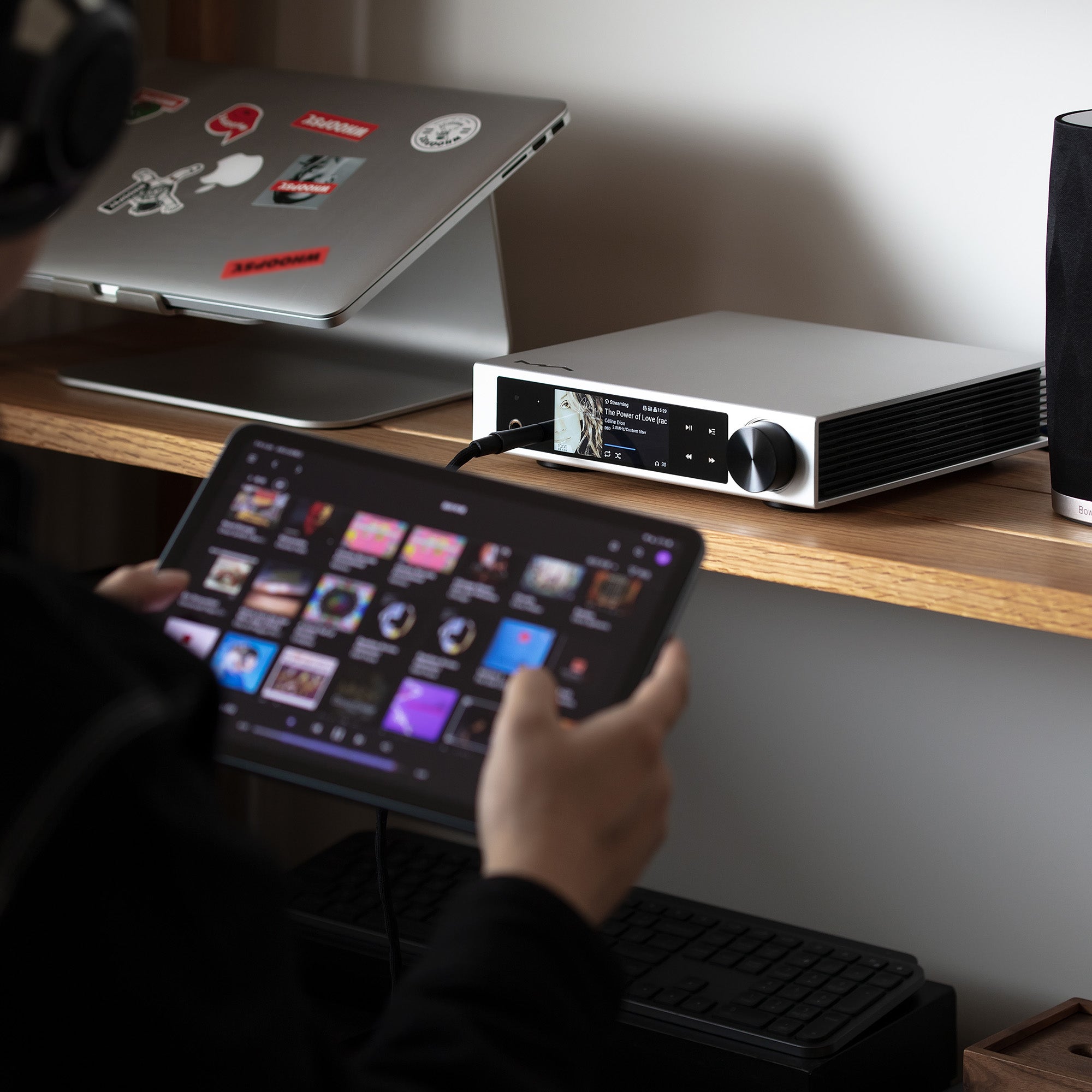 Matrix Audio Element i2 Hi-Res Music Streamer - Wireless Audio Player for Home Theater & Audiophile Systems | Perfect for Streaming Spotify, Tidal & FLAC Files
