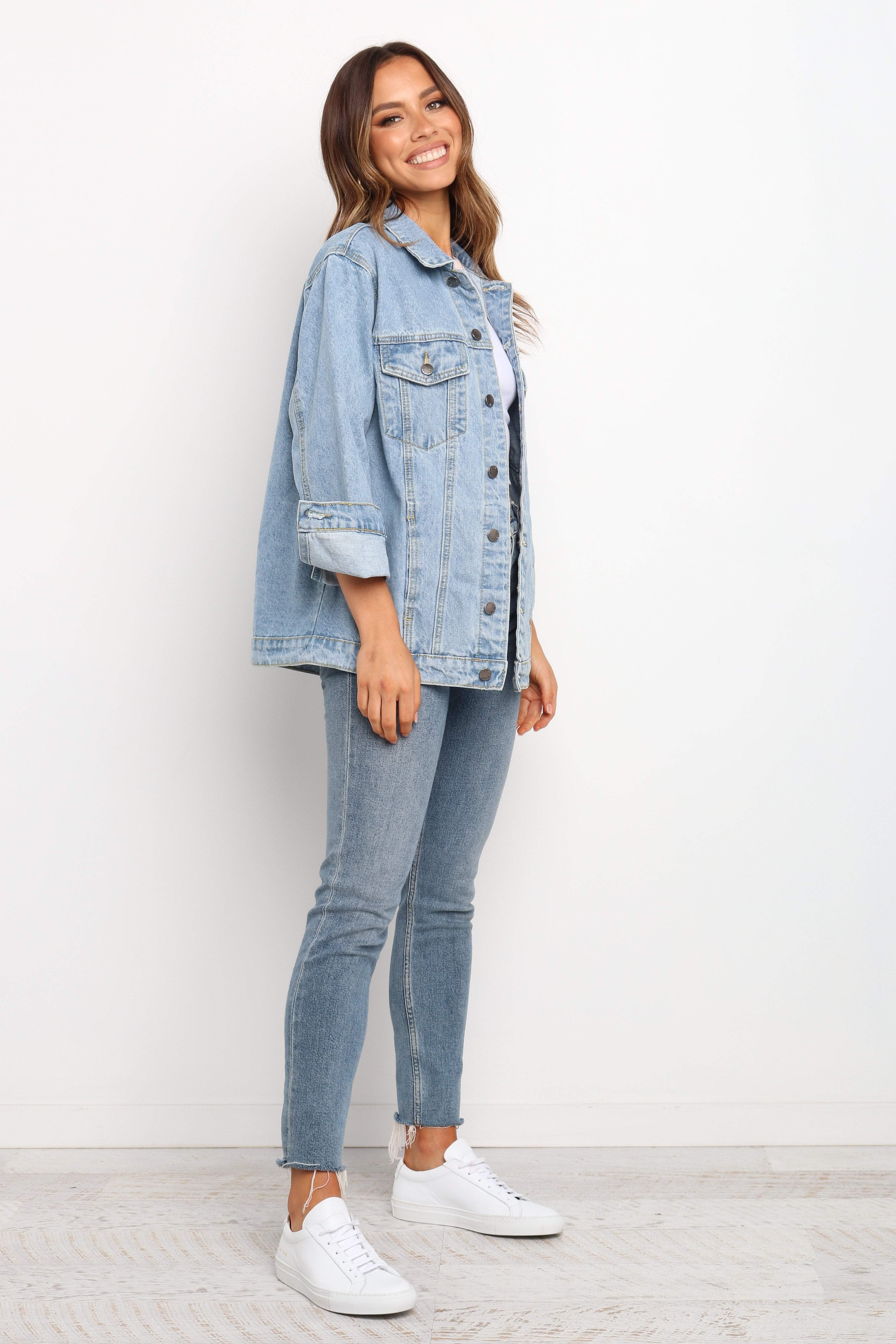 Men's Light Wash Denim Cruise Jacket - Stylish & Comfortable for Travel, Outdoor Adventures & Casual Wear
