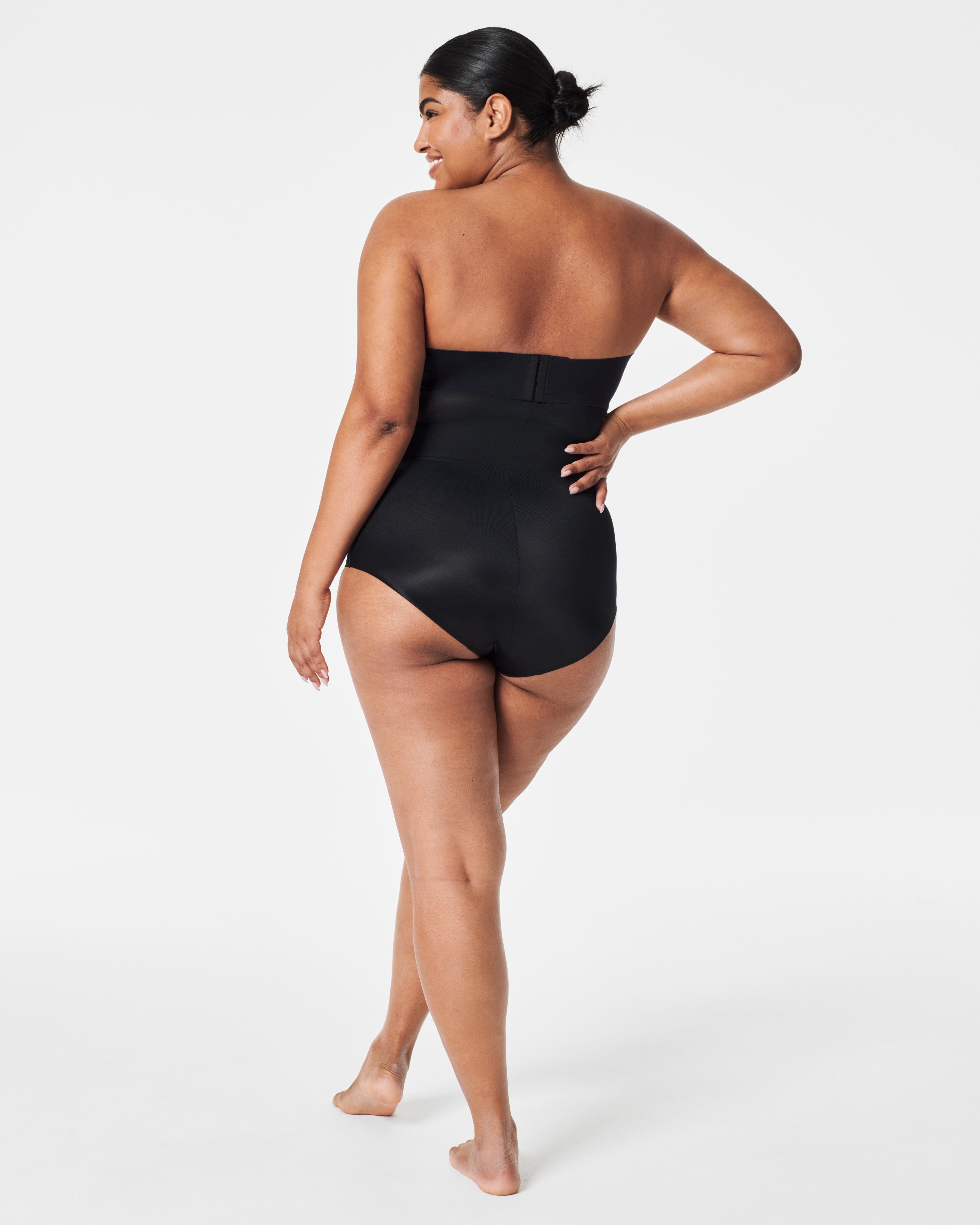 SPANX Shapewear Invisible High Waisted Briefs for Women - Seamless Tummy Control Panties - Perfect for Everyday Wear, Work & Special Occasions