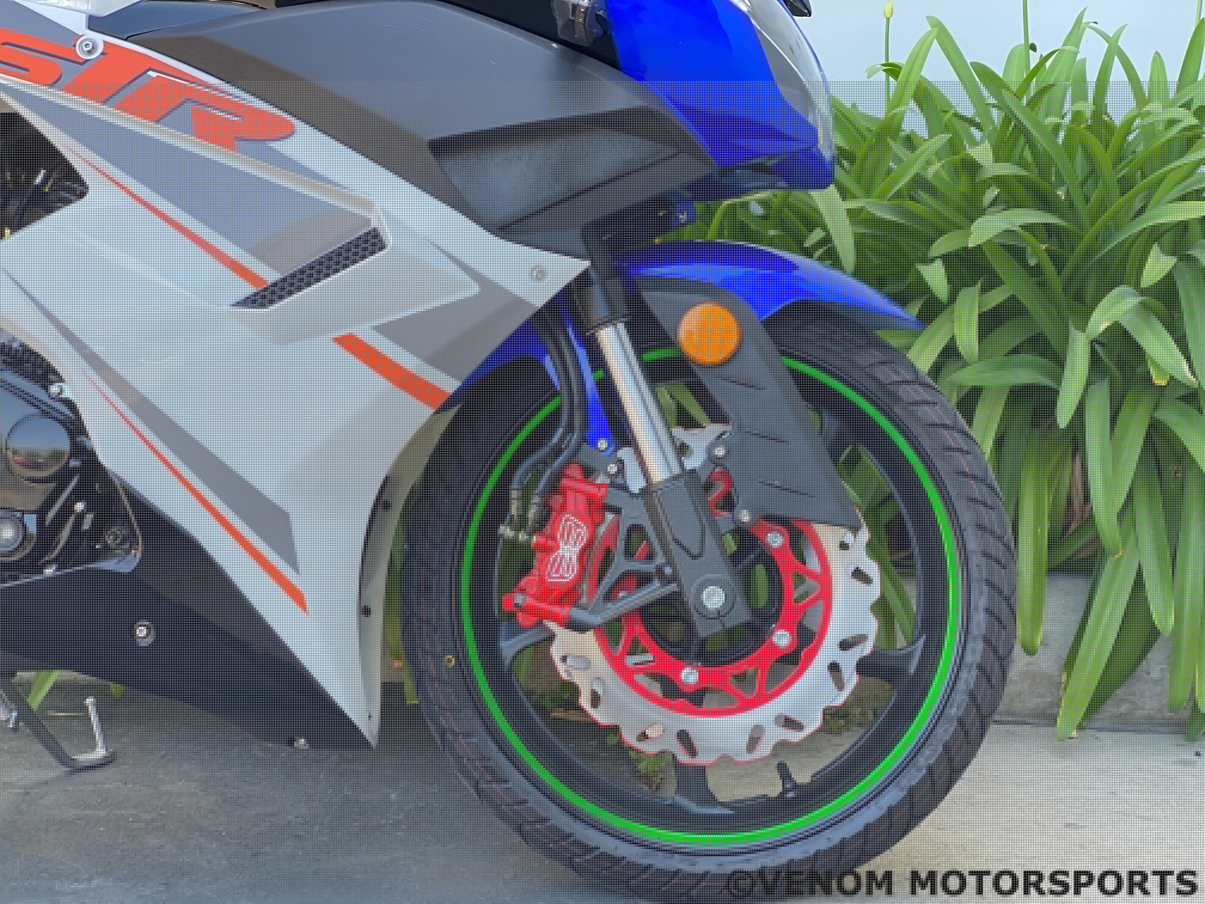 Venom X22R 250cc Motorcycle - 5-Speed Manual Transmission, Street Legal Dirt Bike for Adults, Off-Road & Commuting