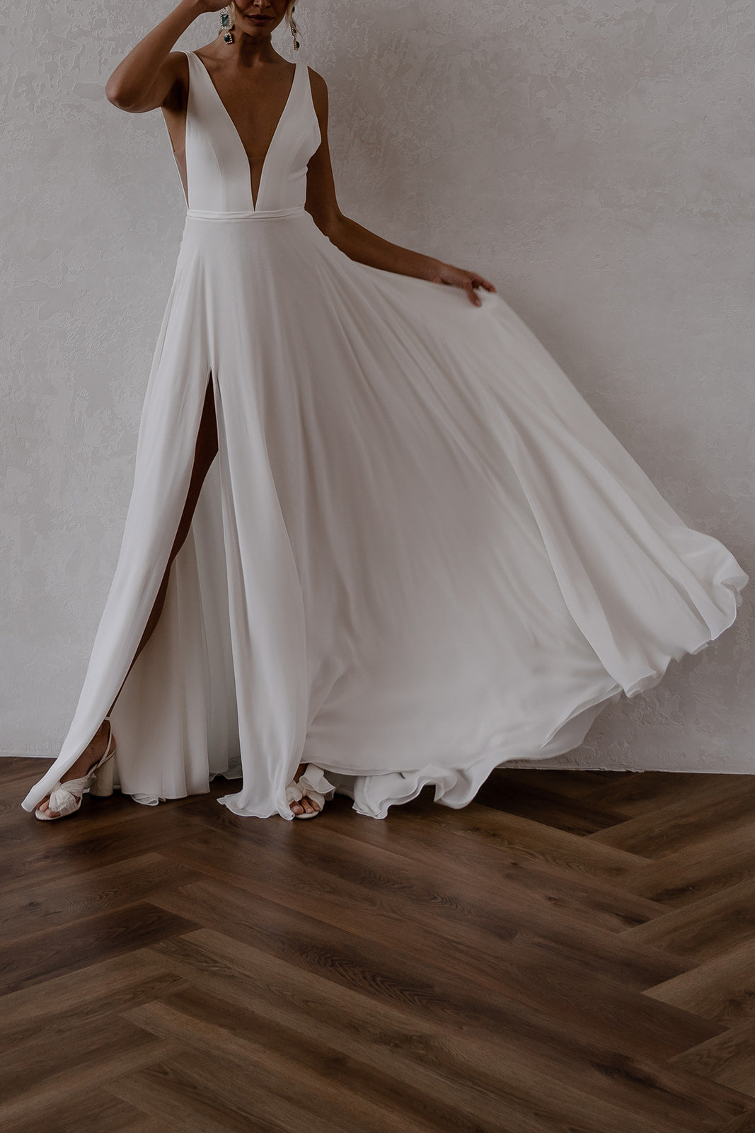 Elegant Chiffon Fabric - Soft, Lightweight & Flowy Material for Dresses, Scarves & Home Decor | Perfect for DIY Sewing, Fashion Design & Wedding Attire