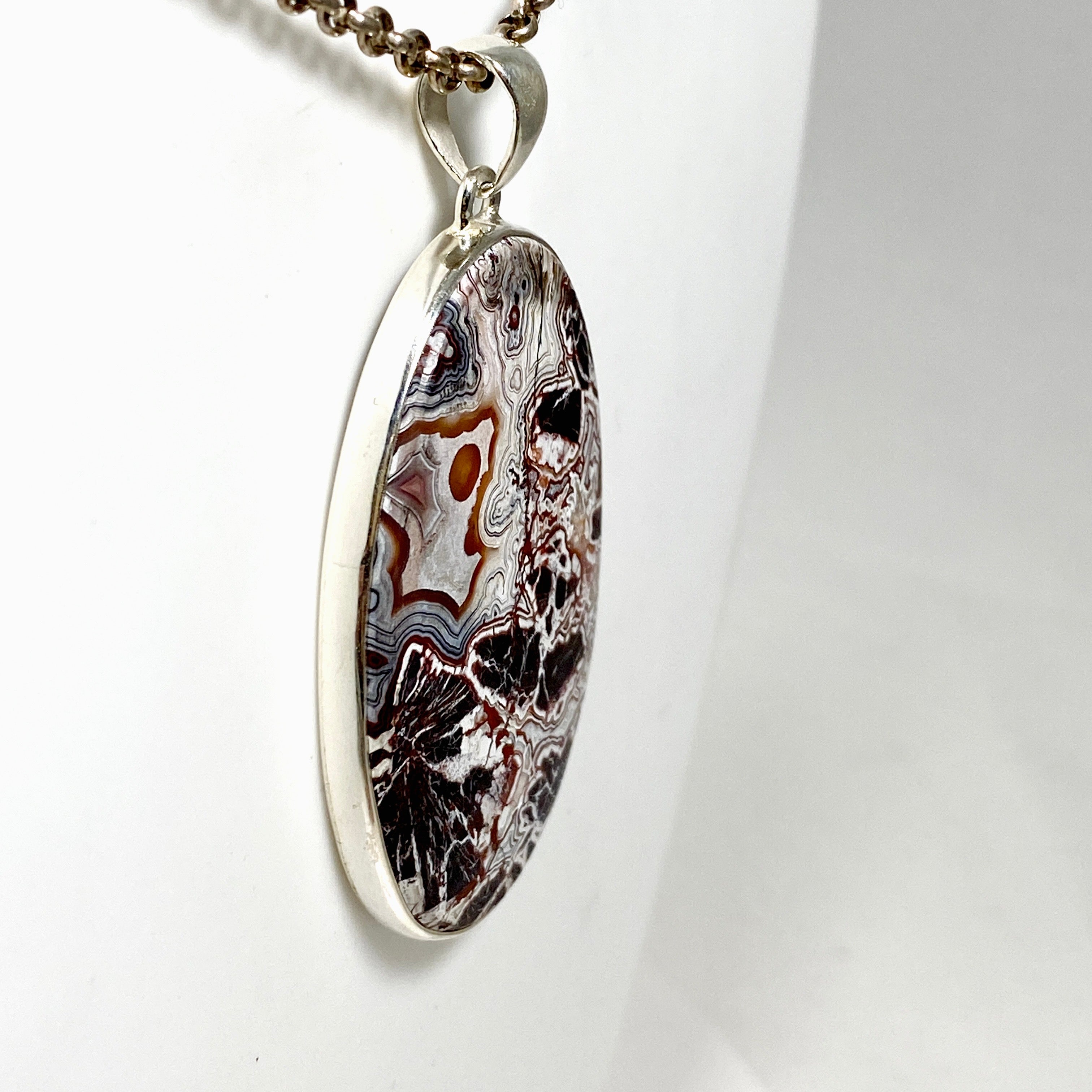 Mexican Crazy Lace Agate Oval Pendant Necklace KPGJ4572 - Elegant Handmade Jewelry for Women, Perfect for Parties & Special Occasions