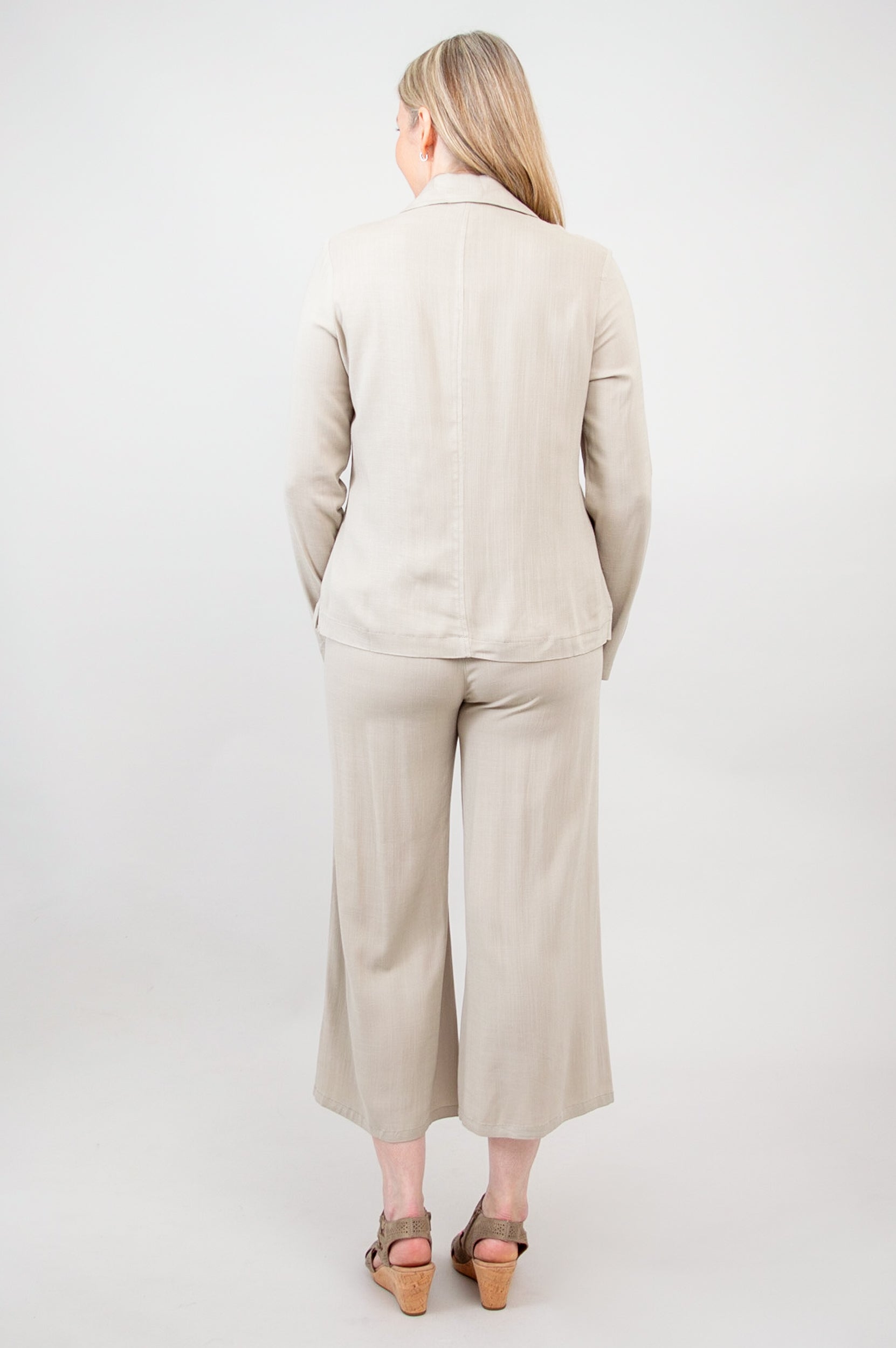 Lauren Jacket Women's Lightweight Linen Bamboo Blend Sand Color - Perfect for Spring & Summer Outfits, Casual Wear, and Travel
