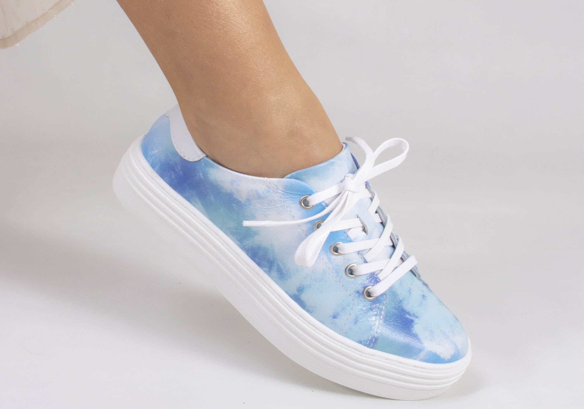 Bottero Danica Women's Comfortable Leather Casual Shoes - Handmade in Brazil - Perfect for Walking, Travel & Everyday Wear