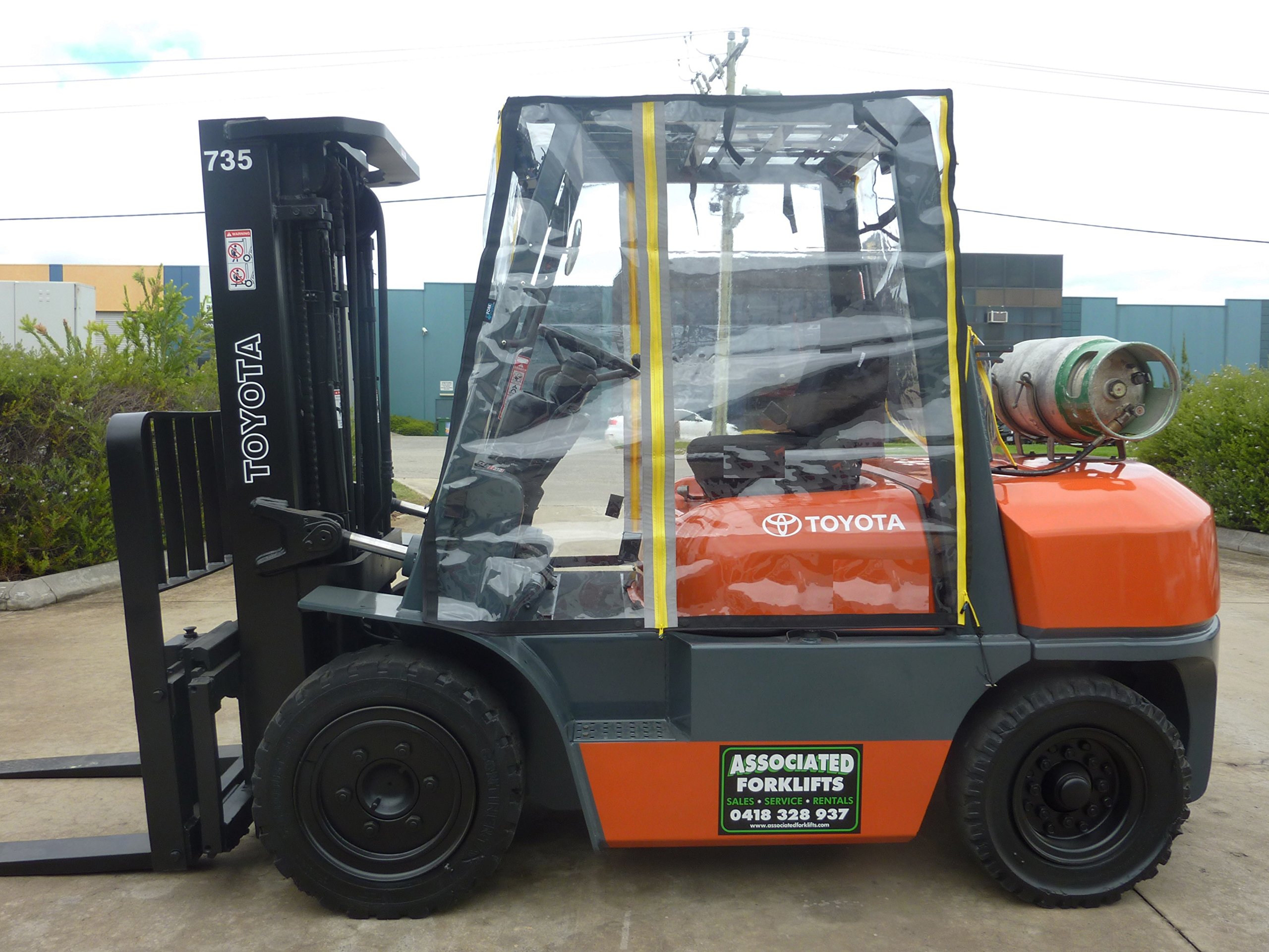 Universal Forklift Cab Enclosure Cover - Waterproof Windshield Rain Canopy for All Weather Protection | Heavy Duty Truck & Warehouse Equipment Accessories | Ideal for Construction, Logistics & Outdoor Work