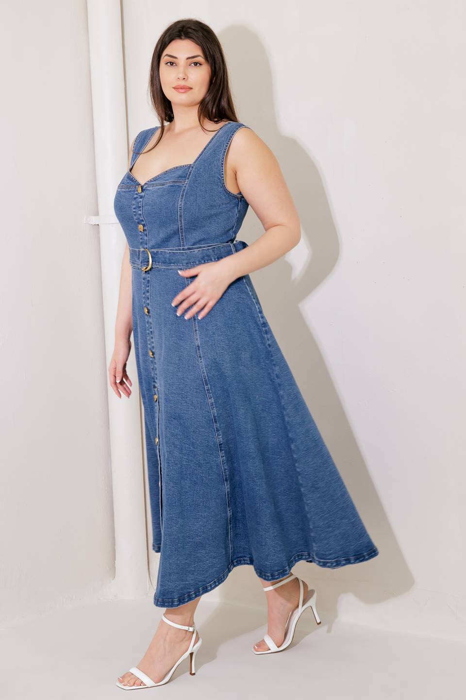 FRIDAY FEELS Sweetheart Denim Midi Dress - Women's Vintage Inspired Blue Jean Dress for Date Night & Casual Outings