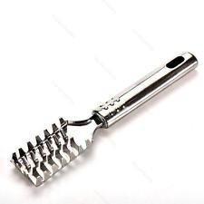 Premium Stainless Steel Fish Scale Remover & Cleaner - Kitchen Scraper Tool for Easy Fish Descaling | Perfect for Home Cooking, Seafood Restaurants & Outdoor Fishing Trips