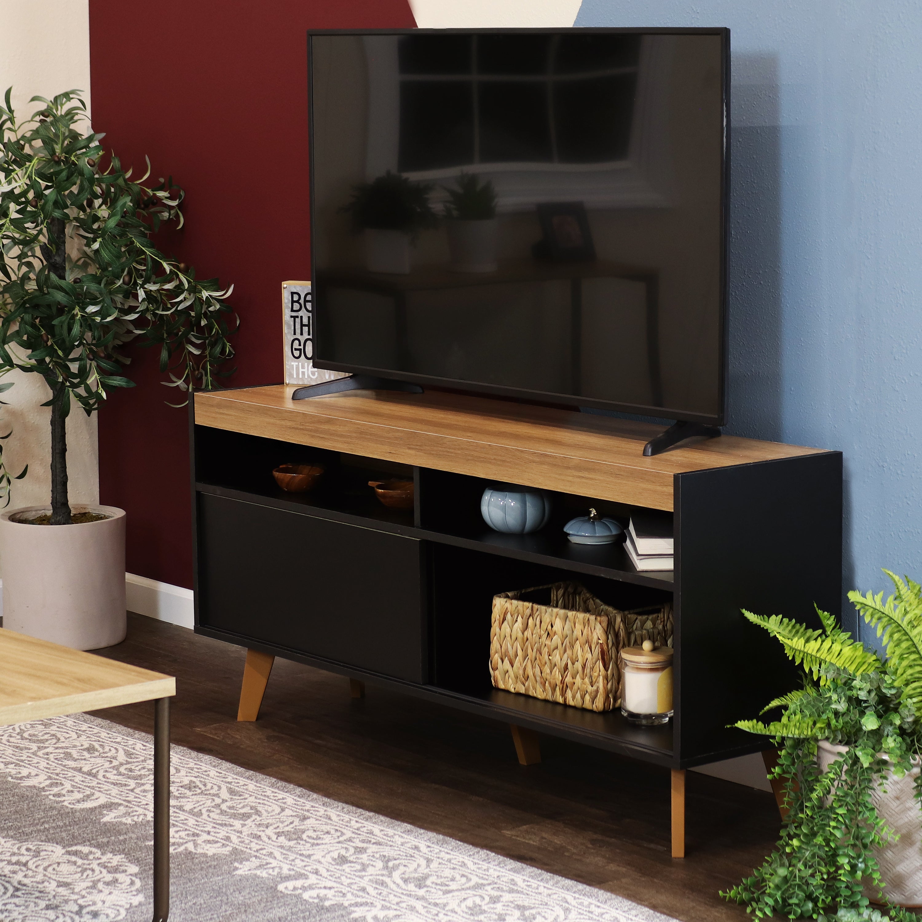 Mid Century Modern TV Stand for 58 Inch Flat Screen - Sunnydaze Retro Entertainment Center with Storage for Living Room & Home Theater