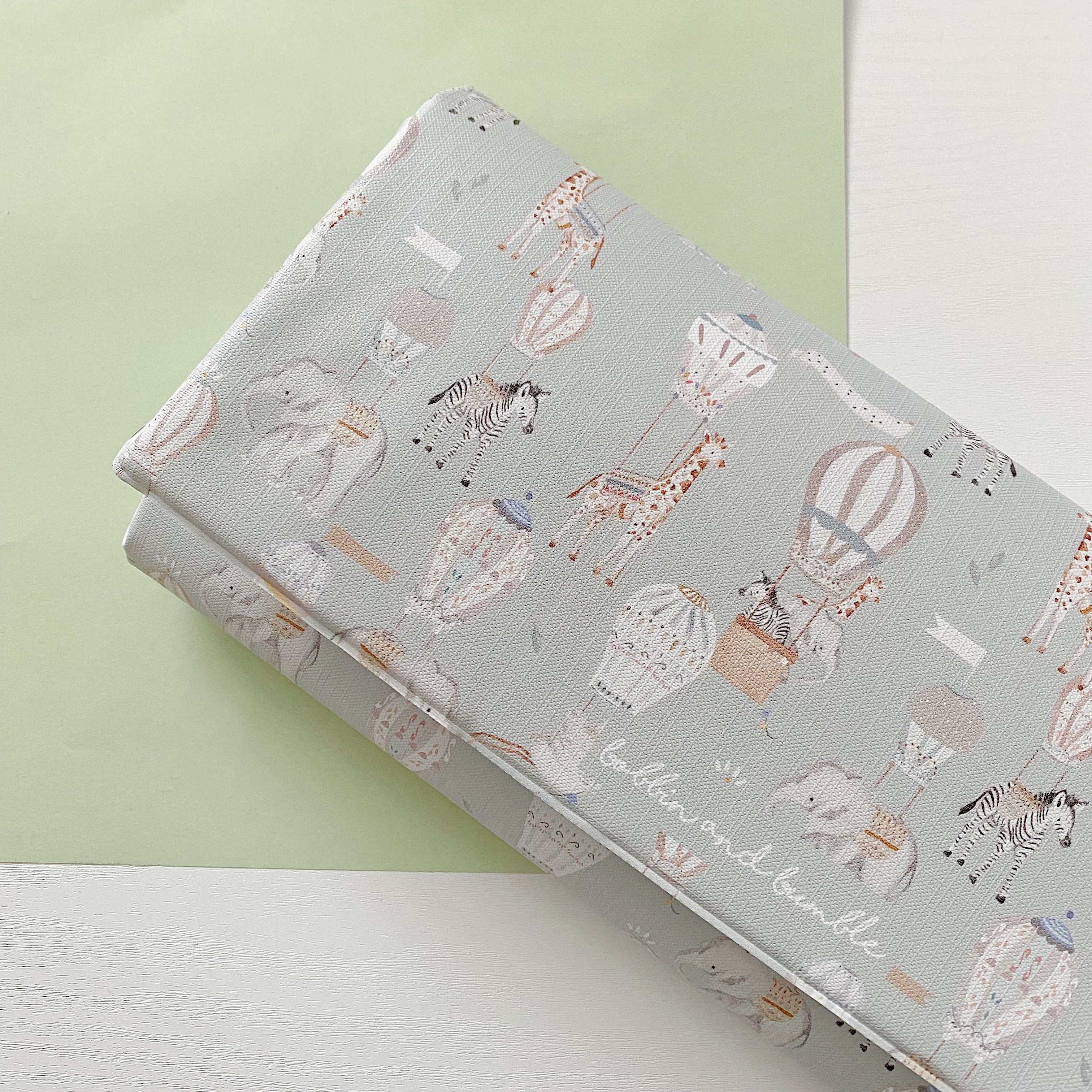 Portable Baby Changing Mat with Adorable Hot Air Balloon Design - Perfect for Travel, Diaper Bags & On-the-Go Parents