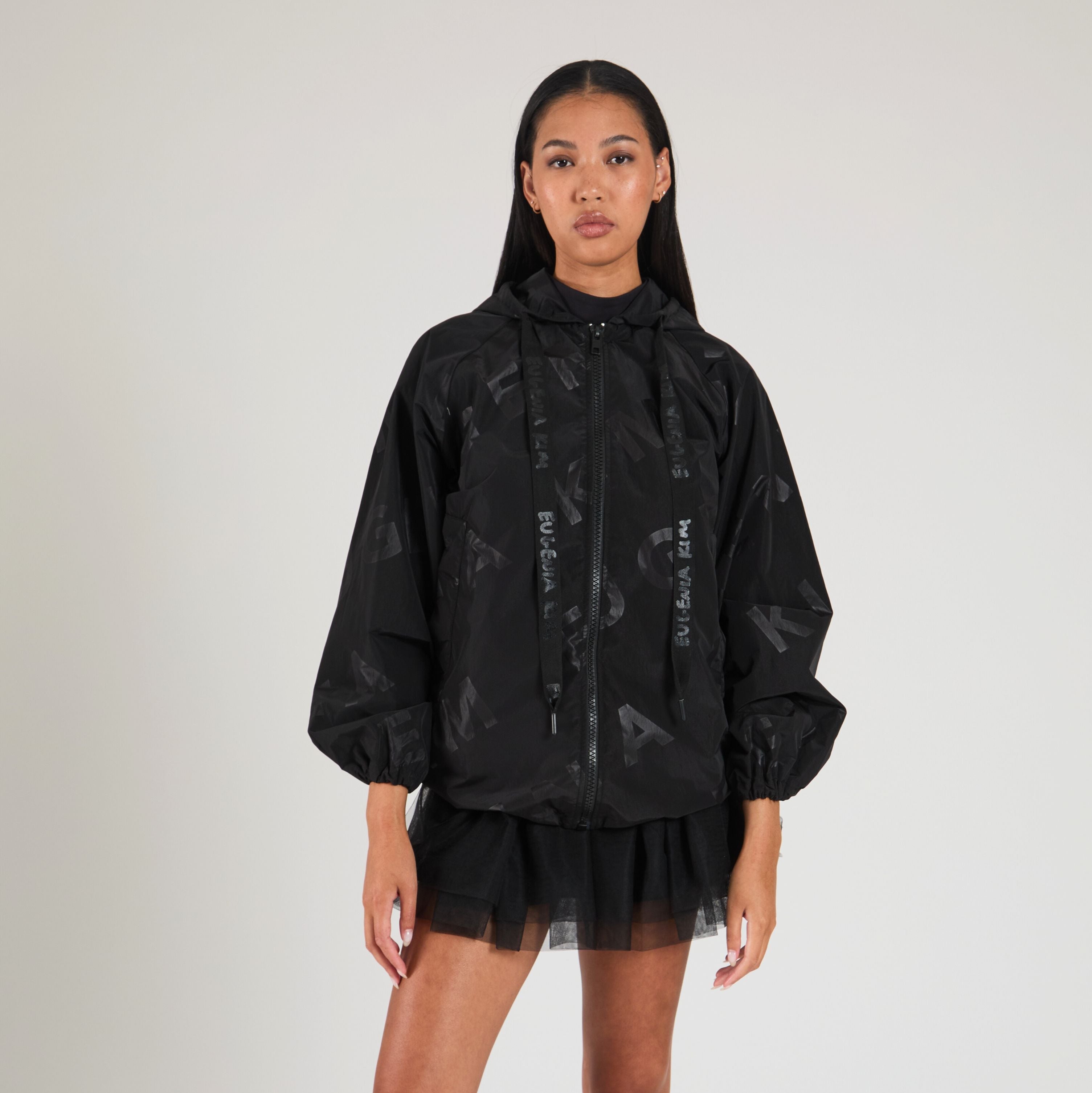 Morgan Oversized Lightweight Jacket for Women - Waterproof Windbreaker with Hood - Casual Streetwear Coat for Spring & Fall - Perfect for Outdoor Activities, Travel & Daily Wear
