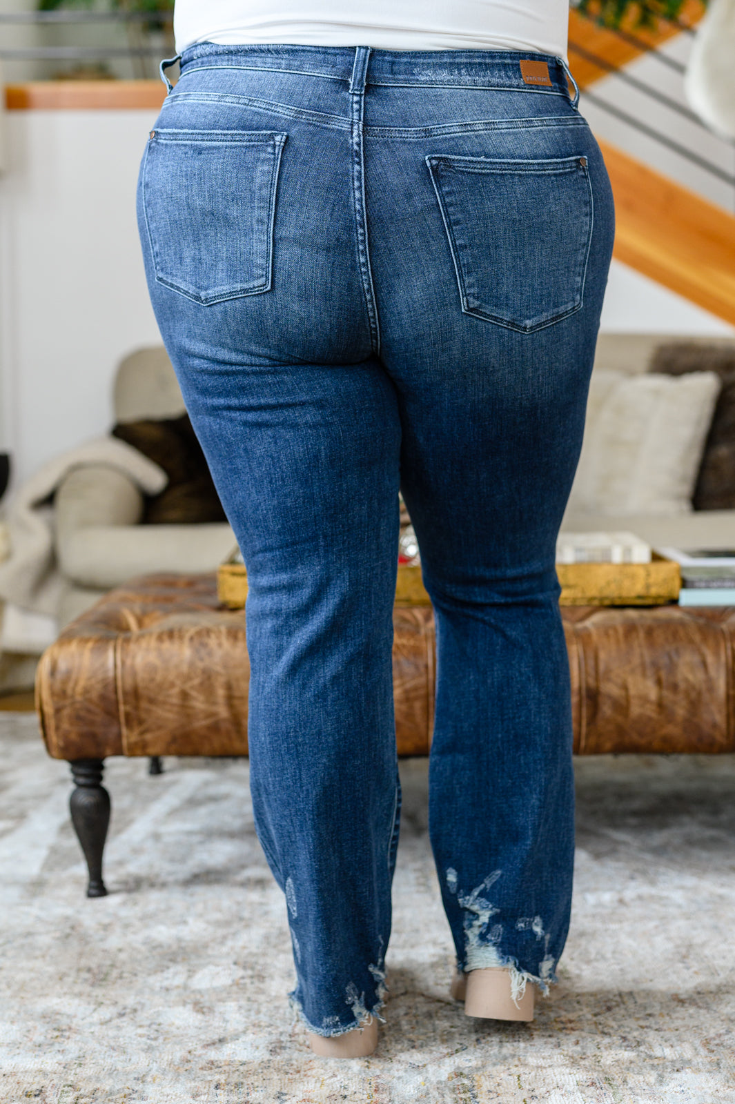 Christine High Contrast Slim Bootcut Destroyed Jeans for Women - Vintage Distressed Denim Pants with Ripped Details | Perfect for Casual Outfits, Streetwear Fashion and Night Out Looks