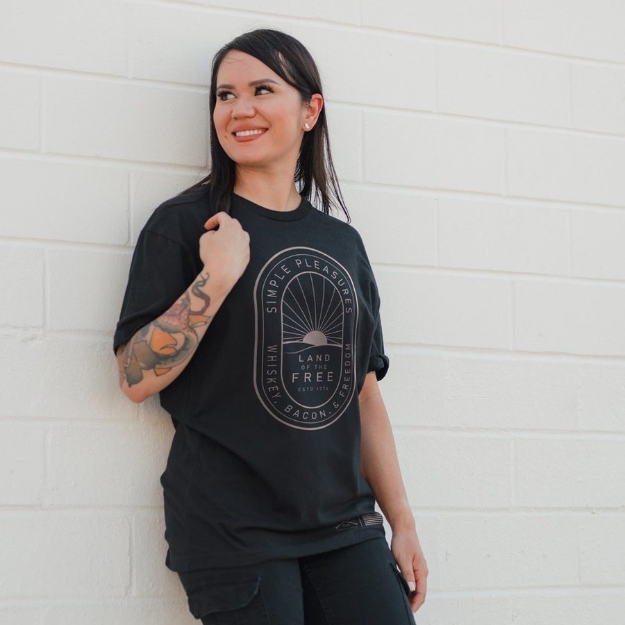 Women's Comfortable Boyfriend Fit T-Shirt - Soft & Relaxed Casual Tee for Everyday Wear | Perfect for Lounging, Running Errands & Weekend Outfits