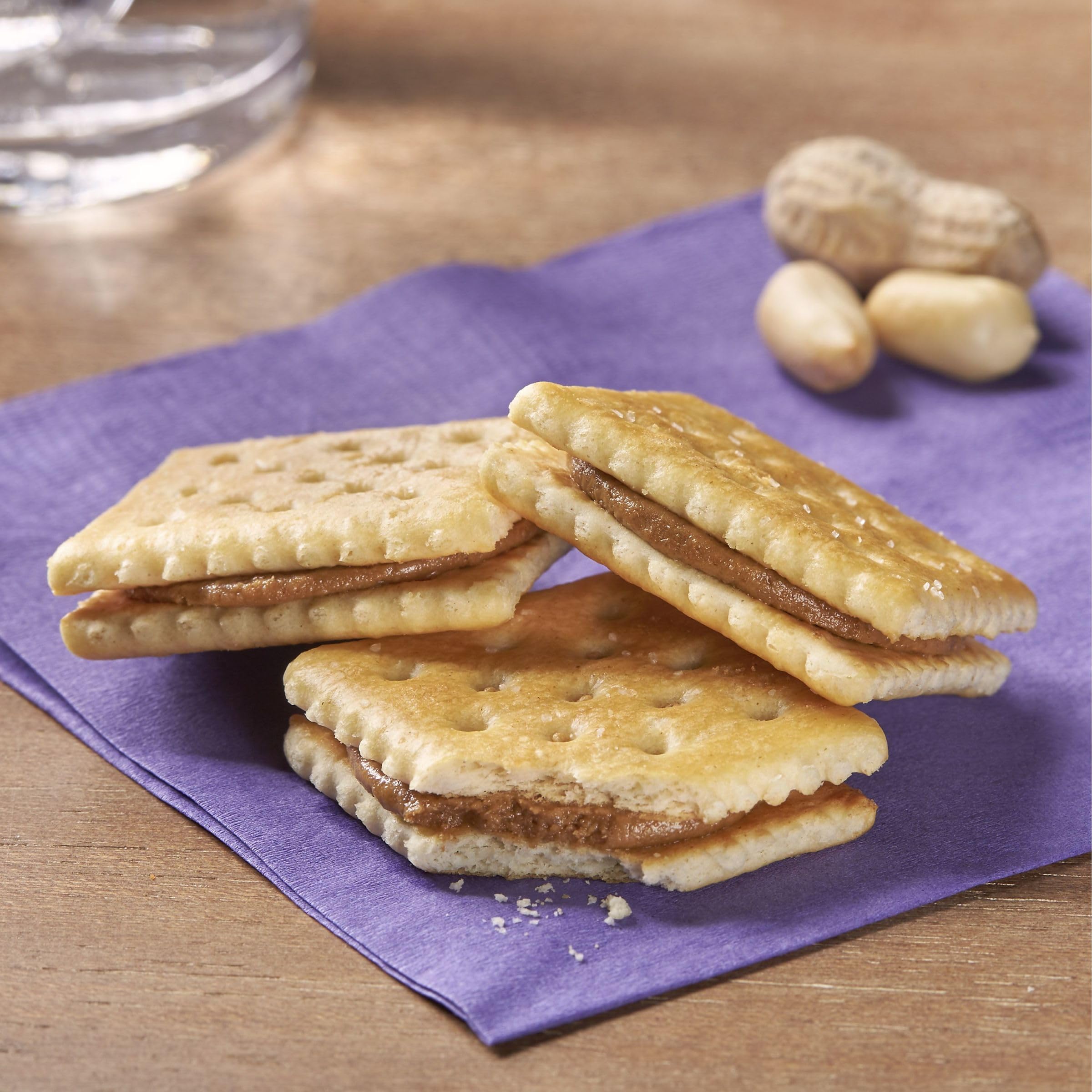 Keebler Sandwich Crackers - Single Serve Snack Crackers with Toast & Peanut Butter - 11oz Tray (8 Packs) - Perfect for School Lunches, Office Snacks & On-the-Go Treats