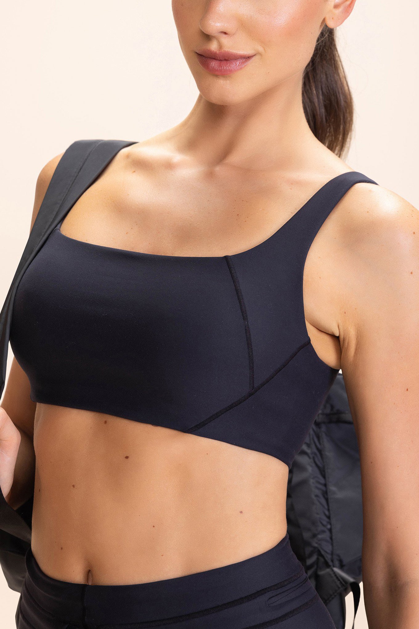 High-Quality Neoprene Sports Bra for Women - Comfortable & Supportive Workout Top for Running, Yoga & Gym