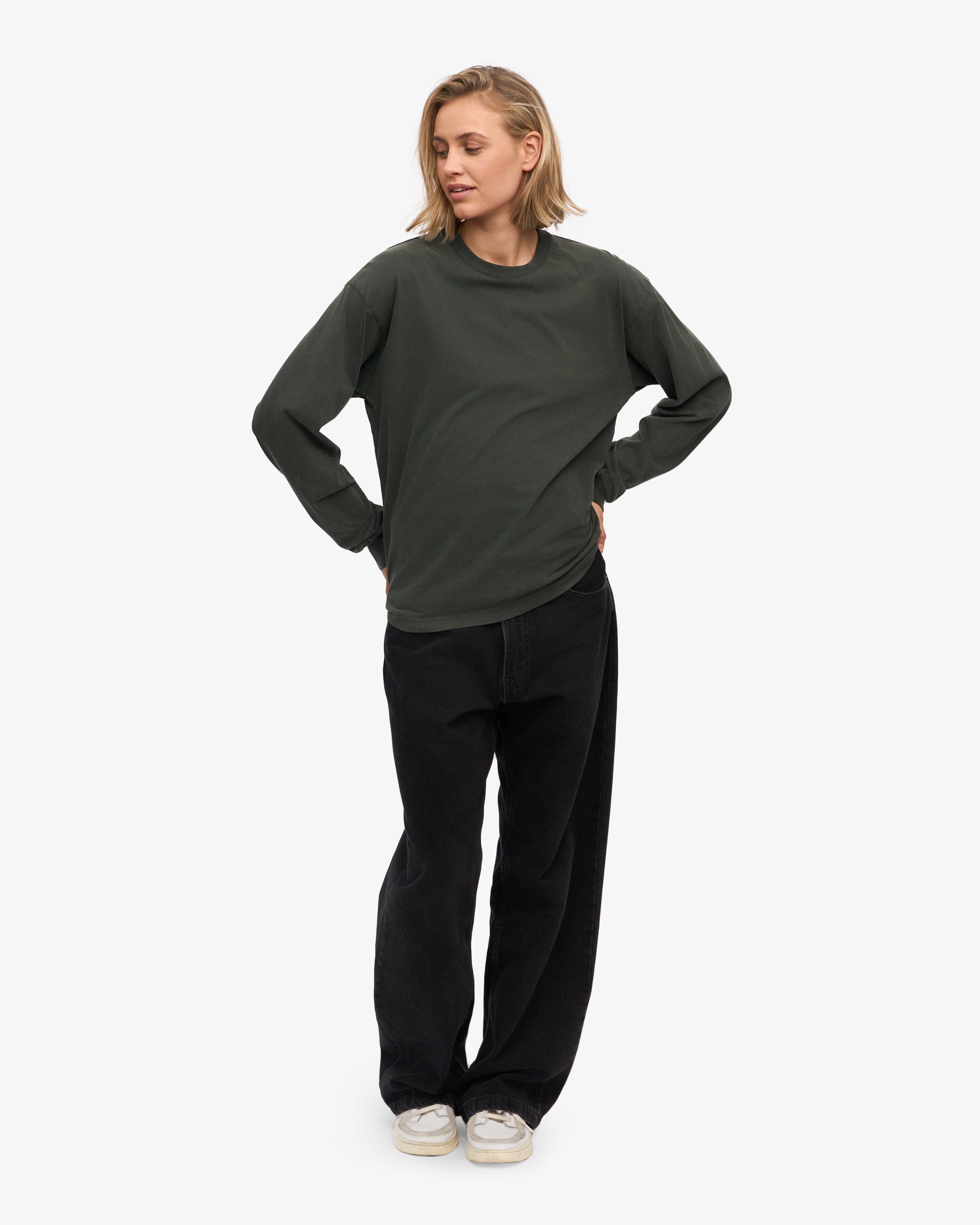 Oversized Organic Long Sleeve T-Shirt for Women - Soft Cotton Comfort Fit - Midnight Forest Green - Perfect for Casual Wear, Loungewear & Street Style