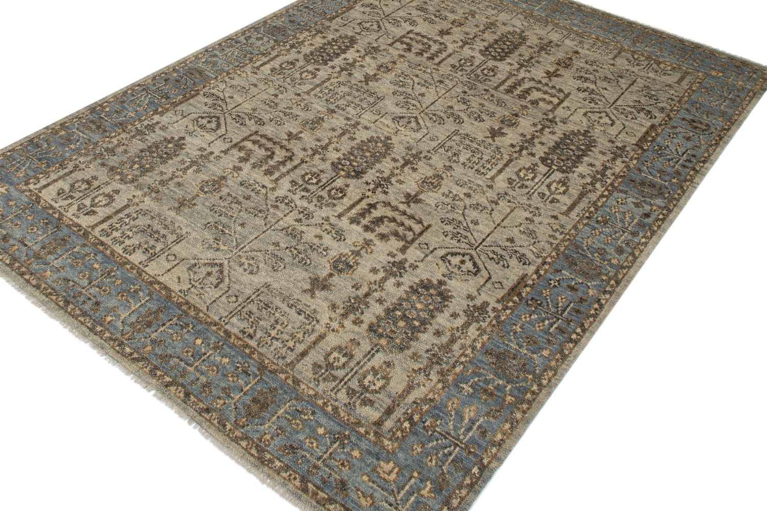 Handwoven Bakshaish Tribal Rug J71710 - Authentic Persian Vintage Carpet for Living Room, Bedroom & Home Decor