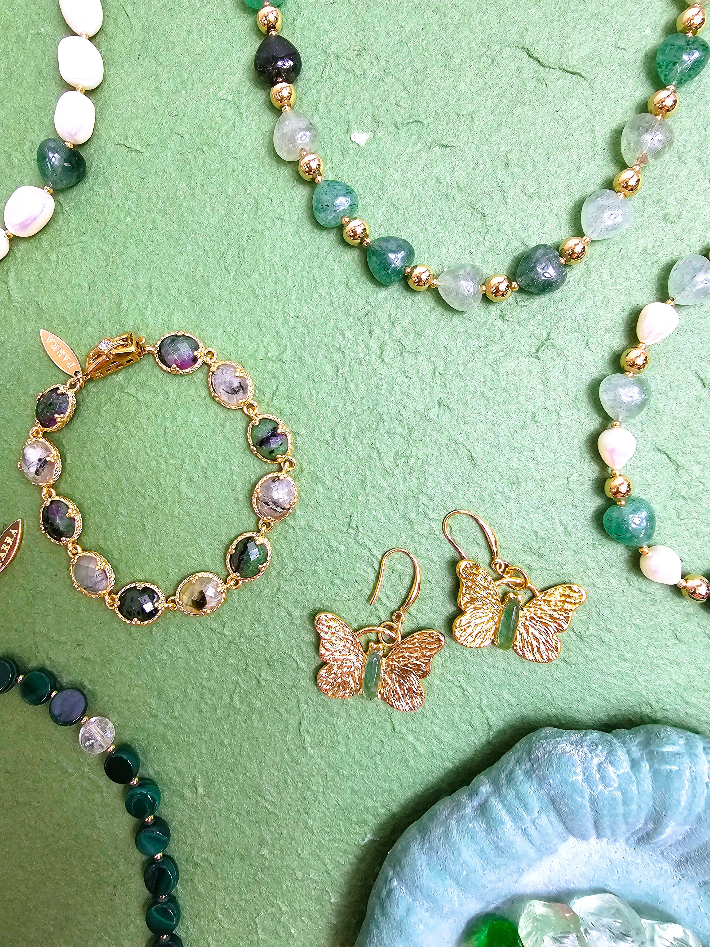 Green Gemstone Box Clasp Bracelet PB026 - Elegant Beaded Jewelry for Women, Perfect for Parties, Weddings & Everyday Wear