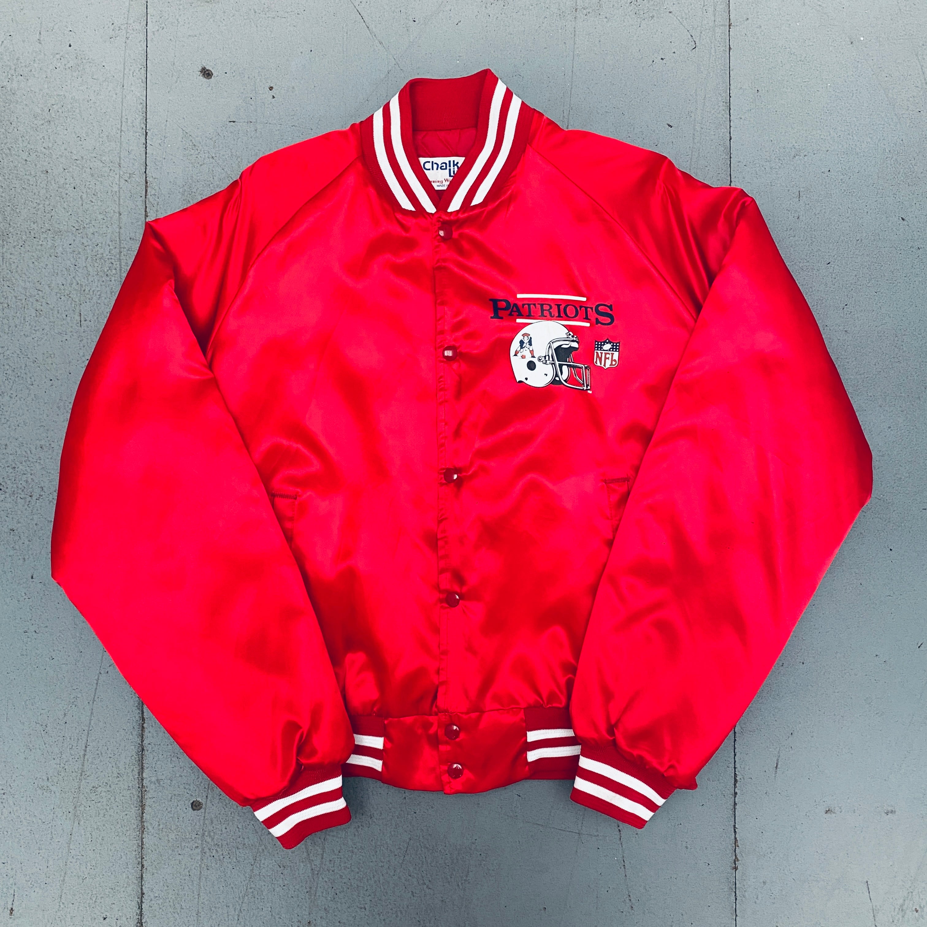 New England Patriots 1980s Vintage Chalk Line Satin Reverse Spellout Bomber Jacket - XL Size | NFL Football Fan Apparel, Retro Sports Outerwear for Men, Game Day Outfit & Casual Streetwear