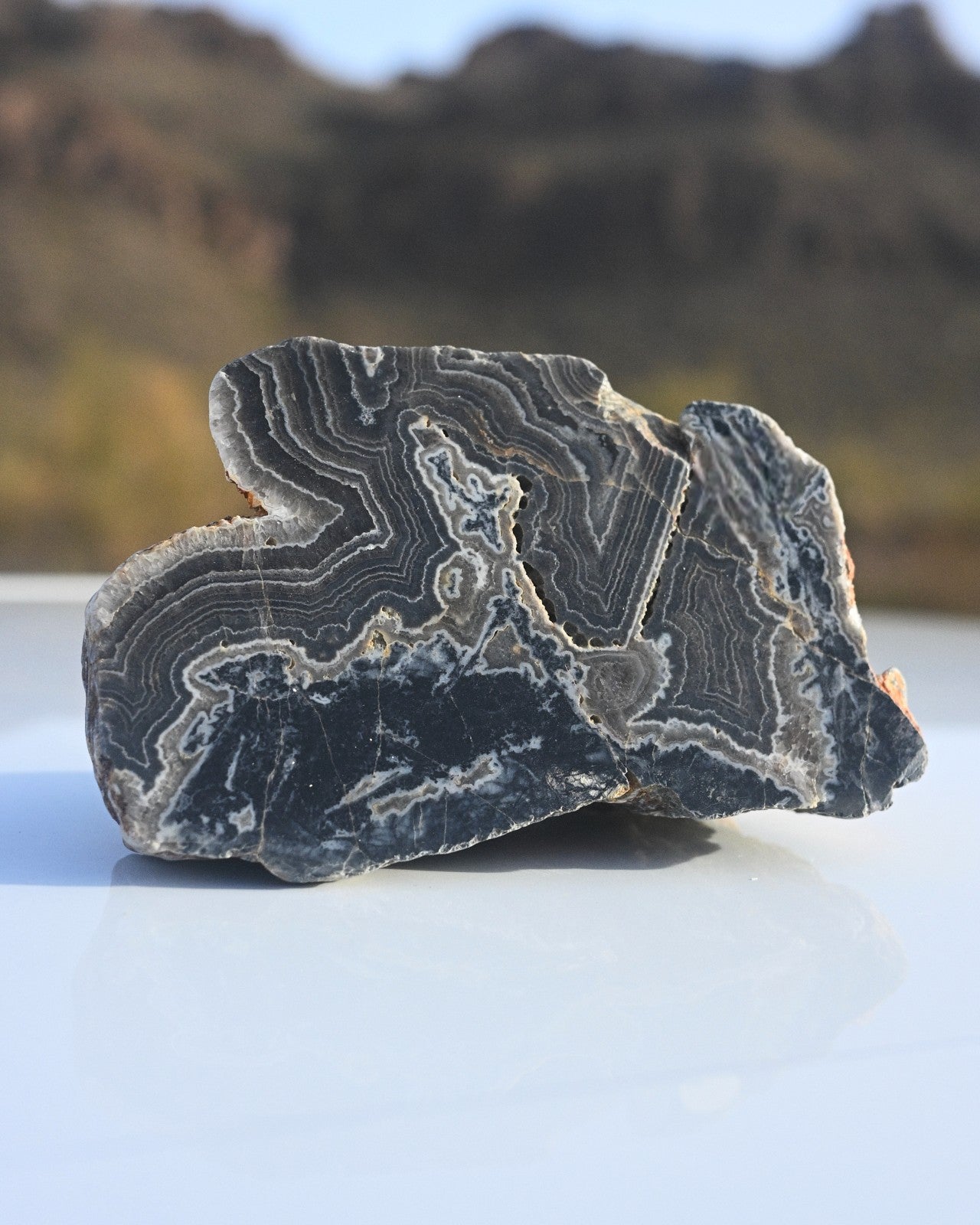Natural Pilbara Agate Geode Large - Unique Crystal Decor for Home, Office & Meditation Spaces | Healing Stones & Spiritual Gifts