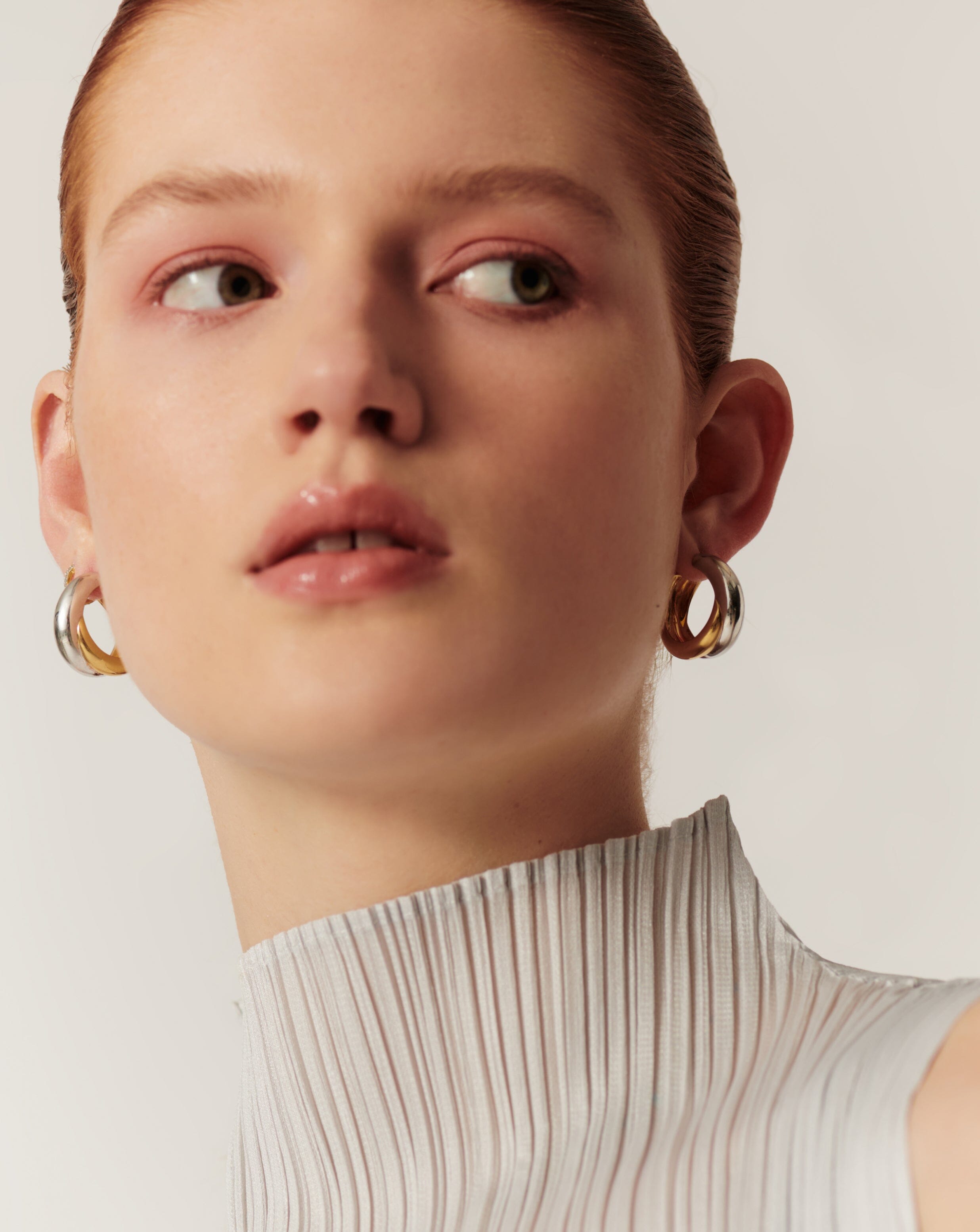 Lucy Williams Chunky Medium Entwine Hoop Earrings | Mixed Metal Gold & Silver | Trendy Boho Jewelry for Women | Perfect for Parties, Weddings & Everyday Wear