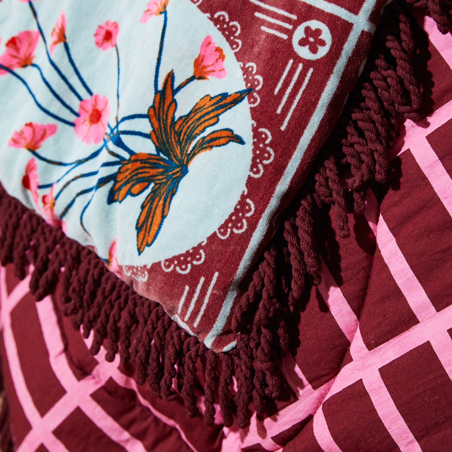 Luxury Gigi Velvet Blanket - Ultra Soft & Cozy Throw for Bed, Couch & Sofa - Perfect for Winter Nights, Movie Time & Home Decor