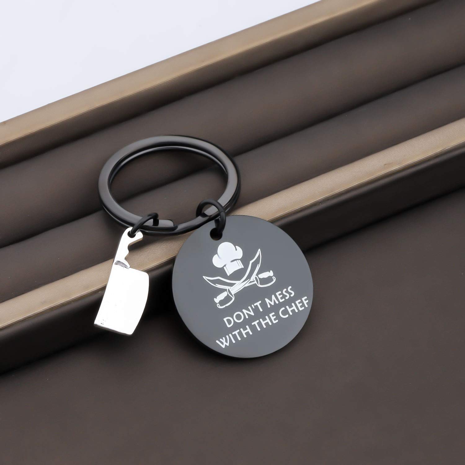 TGBJE Chef Jewelry - Don't Mess With The Chef Keychain - Stainless Steel Kitchen Knife Charm Keyring - Perfect Gift for Cooks & Chefs - Ideal for Kitchen Decor, BBQ Parties & Culinary Enthusiasts