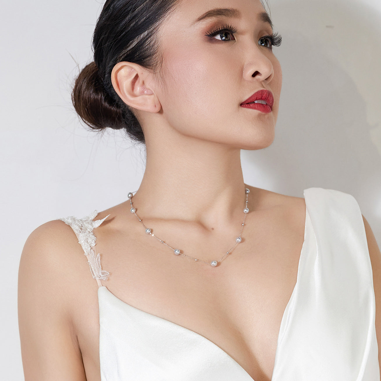 18K Solid Gold Akoya Pearl Necklace for Women - Classic Elegant Madama Pearl Jewelry Gift for Anniversary, Wedding & Special Occasions