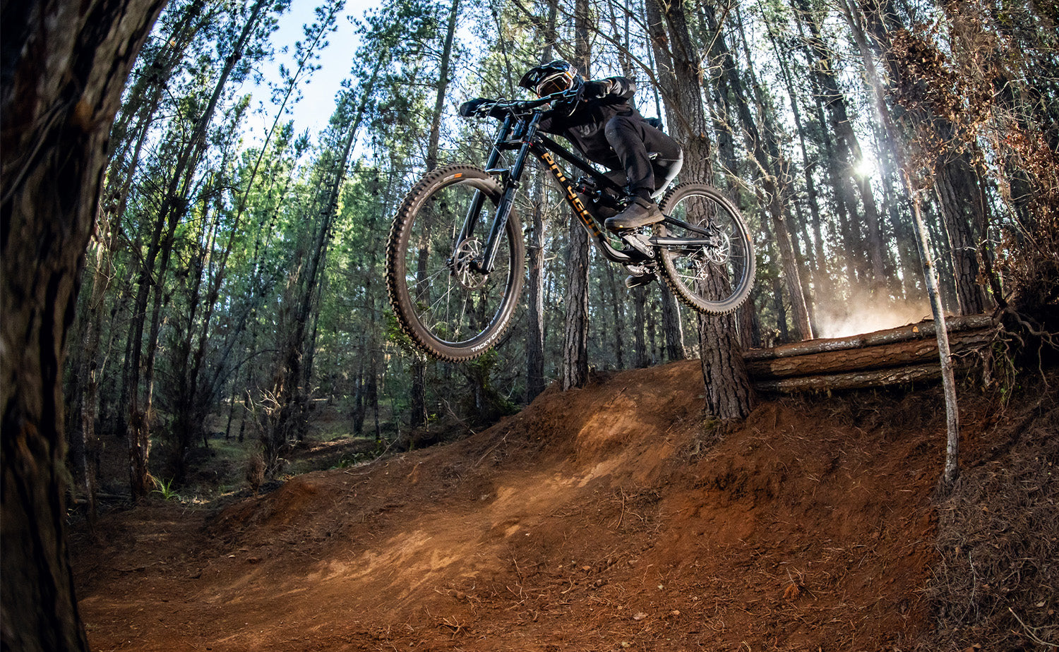 Polygon Collosus DH7 Downhill Mountain Bike - Full Suspension MTB for Extreme Trails & Off-Road Cycling Adventures
