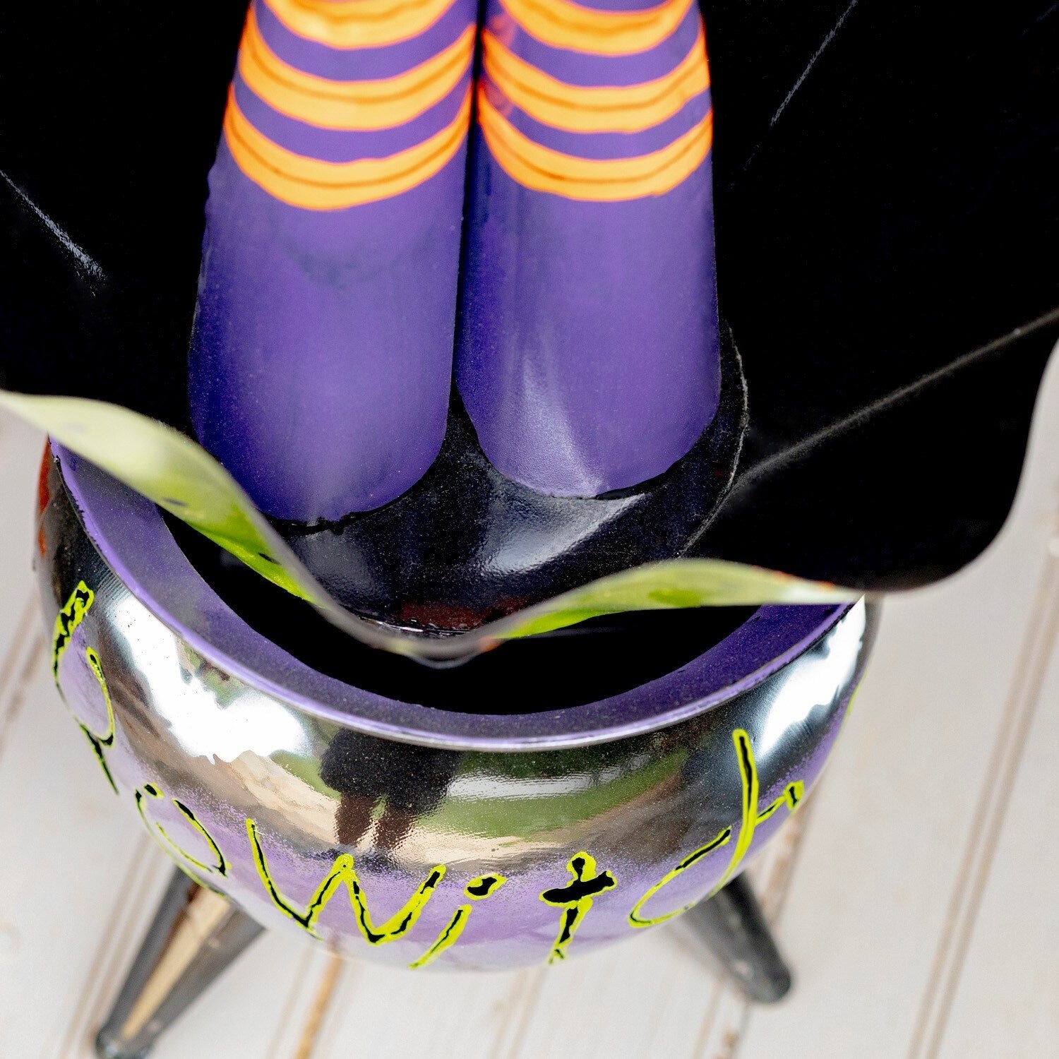 Enchanted Halloween Cauldron with Witch Legs & LED Lights - Spooky Party Decor for Witch Themed Events, Haunted House Props & Trick-or-Treat Displays