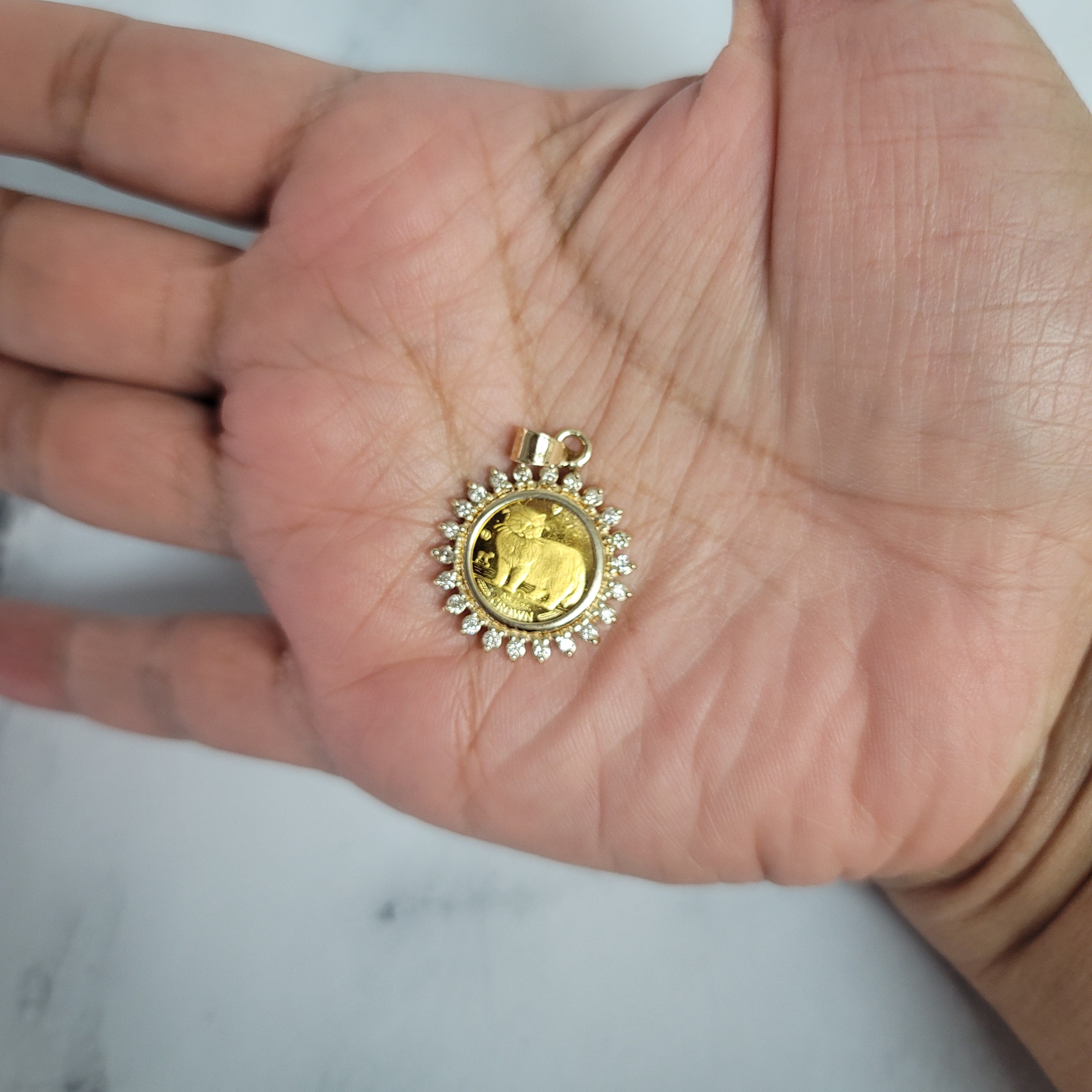 Queen Elizabeth Isle of Man Gold Coin Necklace with Diamond Halo - Vintage British Royal Jewelry for Women - Perfect Gift for Anniversary, Birthday & Special Occasions