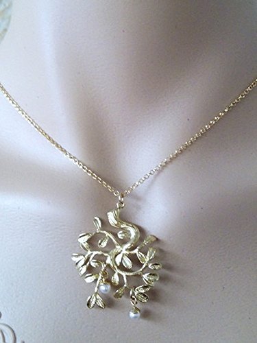 Gold Family Tree Necklace with White Freshwater Pearl Pendant - Personalized Mother's Day Gift Jewelry for Women - Elegant Gold Chain Necklace for Anniversary, Birthday & Special Occasions