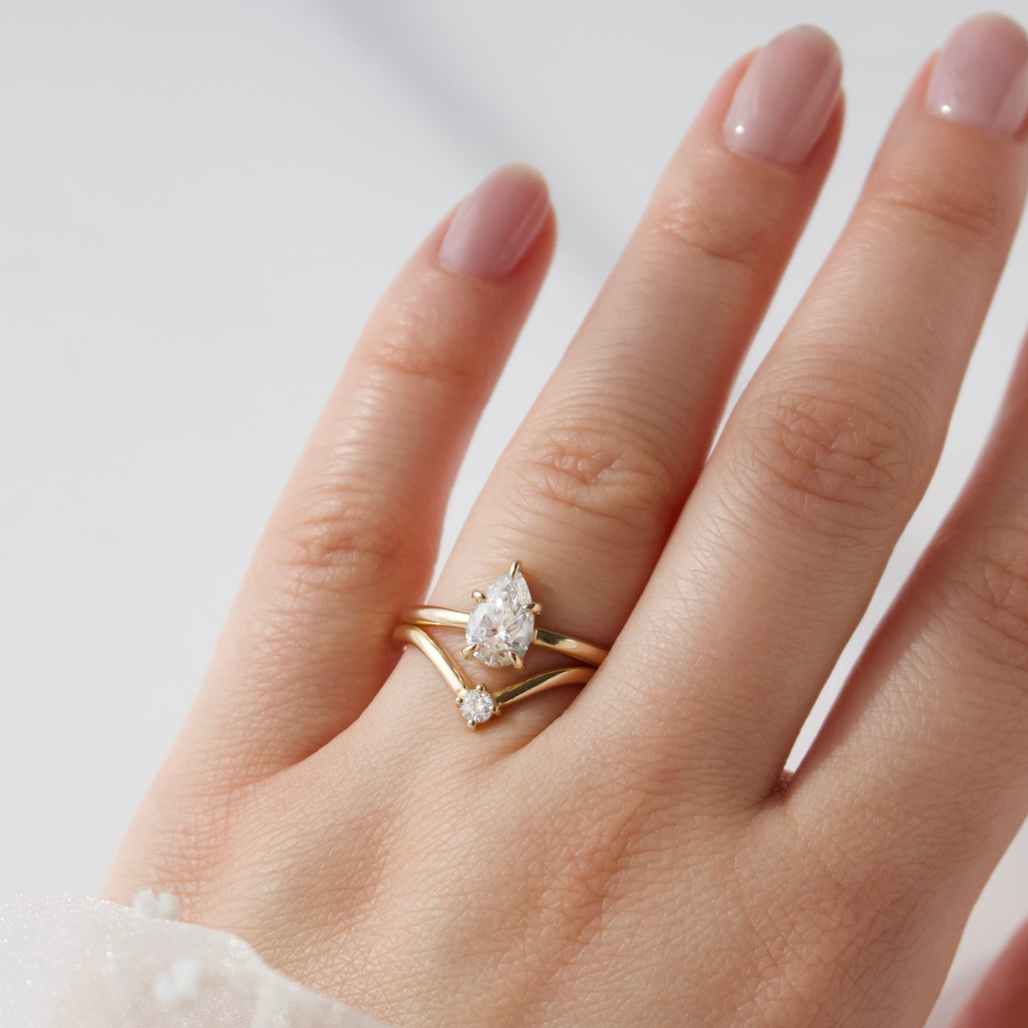 Exquisite Isla Pear Solitaire Diamond Ring - 14K White Gold Engagement Ring for Women | Perfect for Proposals, Anniversaries & Special Occasions