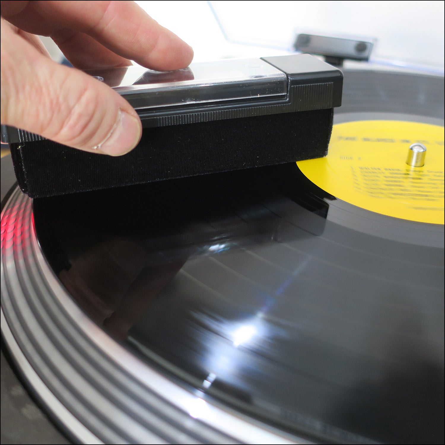 Premium Velvet Pad Record Cleaner & Stylus Brush Kit – Remove Dust & Protect Vinyl Records – Perfect for Turntables, DJs & Audiophiles