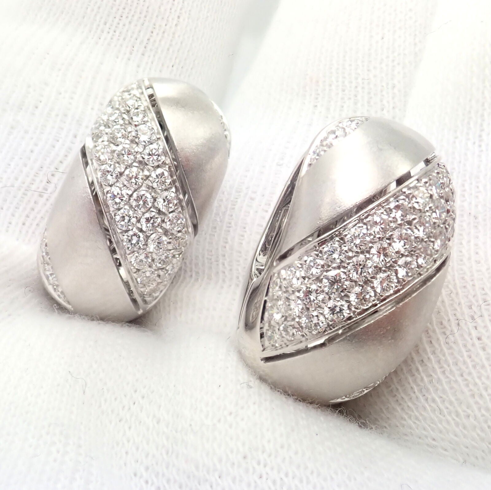 Authentic Damiani 18k White Gold 2 Carat Diamond Brushed Large Huggie Hoop Earrings for Women - Perfect for Weddings, Parties & Special Occasions