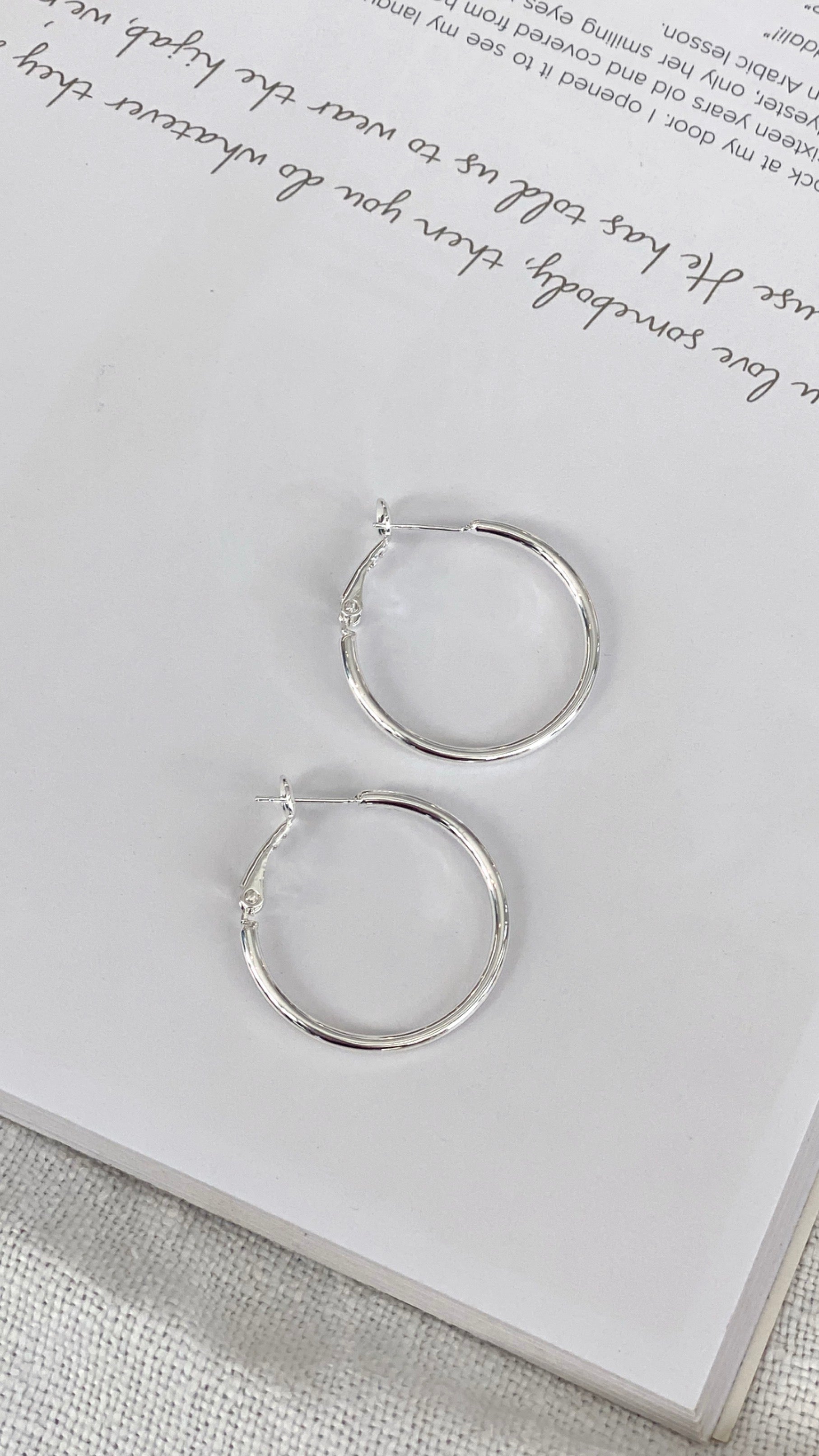 Leni Hoops Silver Earrings for Women - Trendy Hypoallergenic Hoop Earrings for Everyday Wear | Perfect for Work, Parties & Casual Outfits