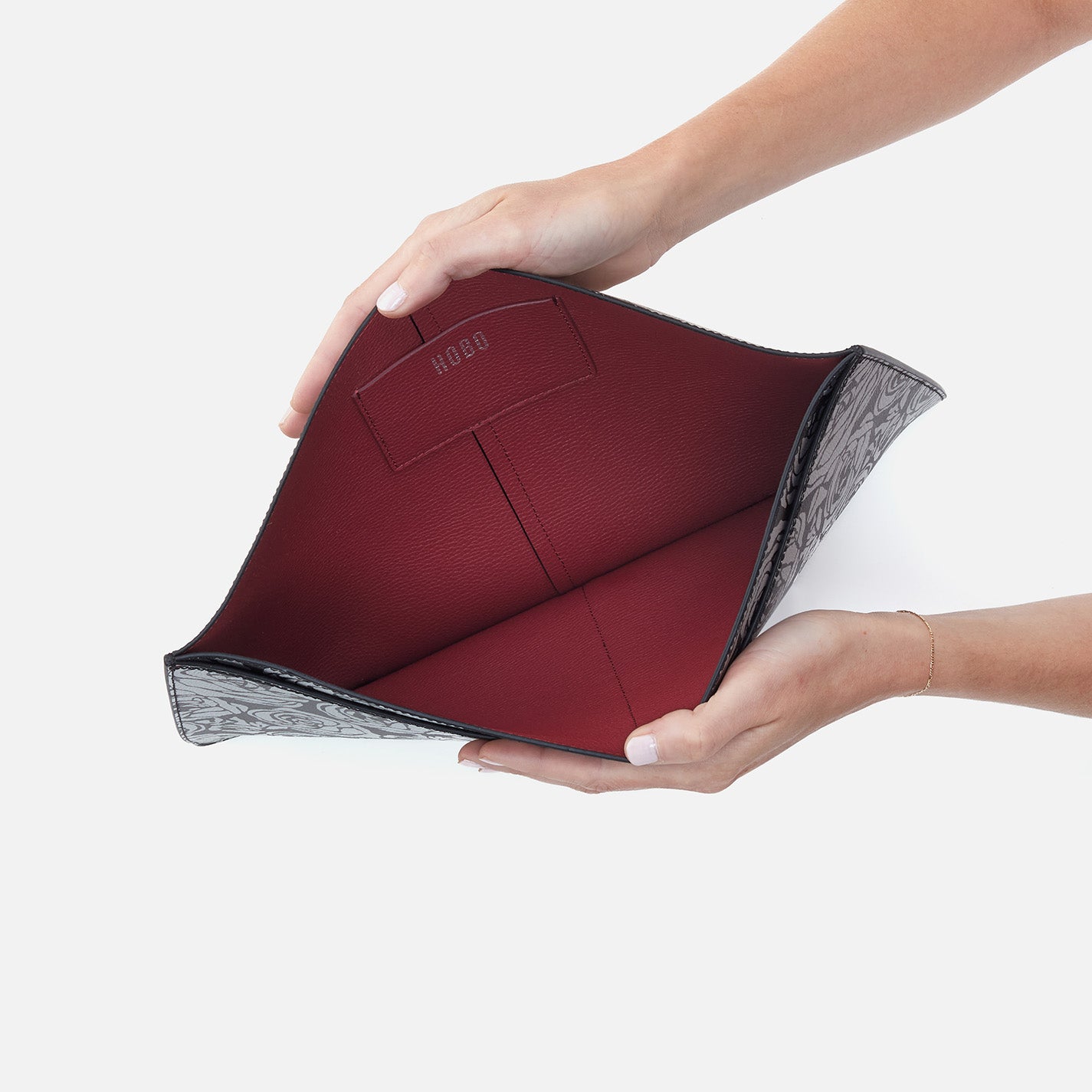 Premium Vida Large Laptop Sleeve - Micro Pebbled Leather with Silver Rose Print | Stylish Protective Case for MacBook Pro 15