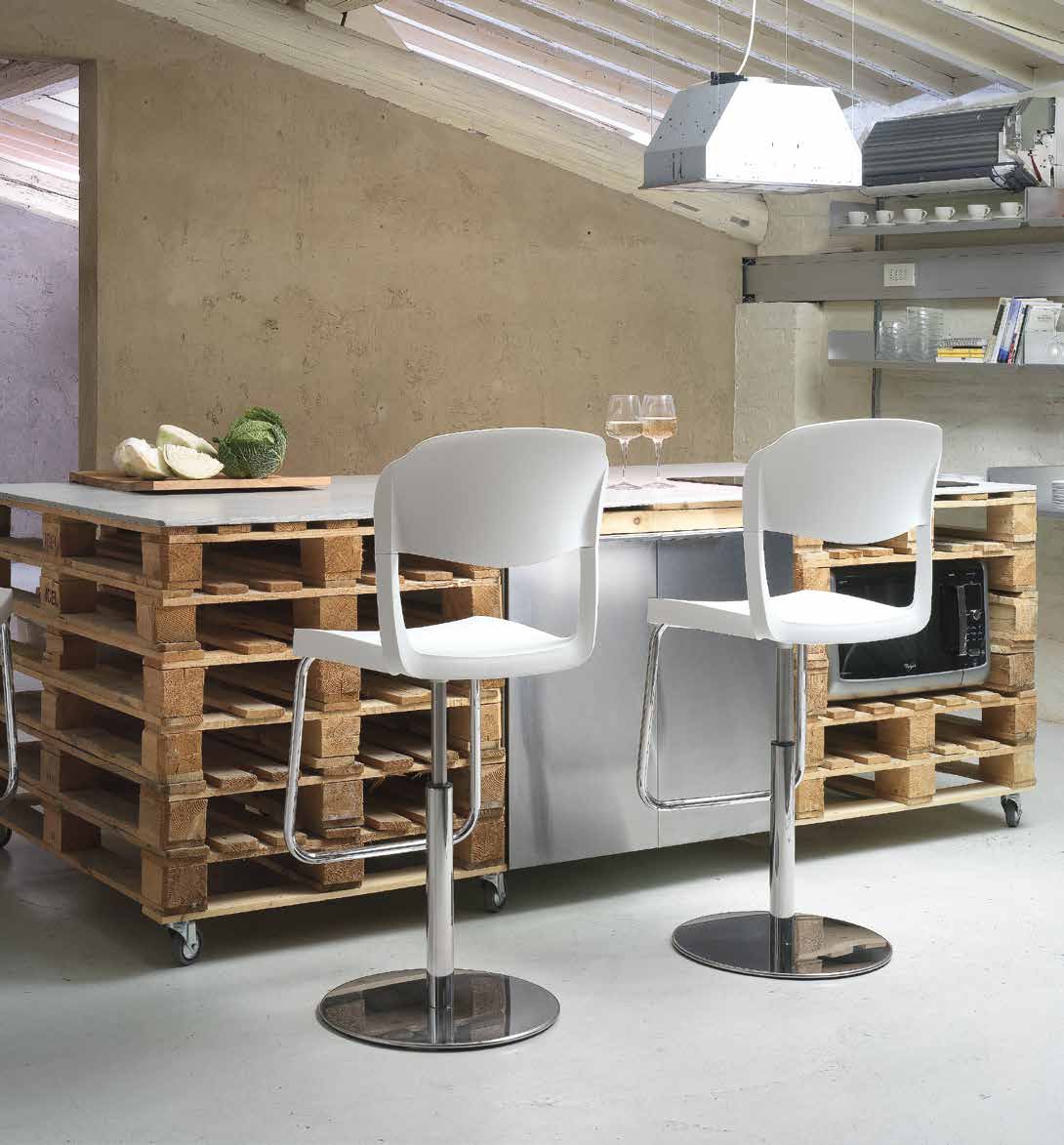 Evo Gas Stool by Green - Premium Adjustable Bar Stool for Kitchen, Restaurant & Home Use | Durable & Comfortable Seating Solution