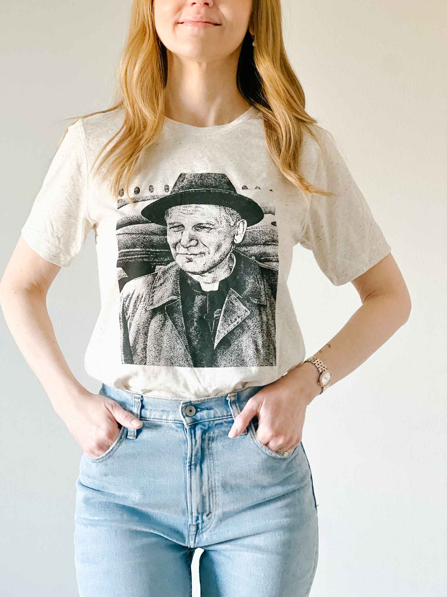 Saint John Paul II T-Shirt - Vintage Catholic Pope Tee for Men & Women - Perfect for Church, Religious Events & Casual Wear