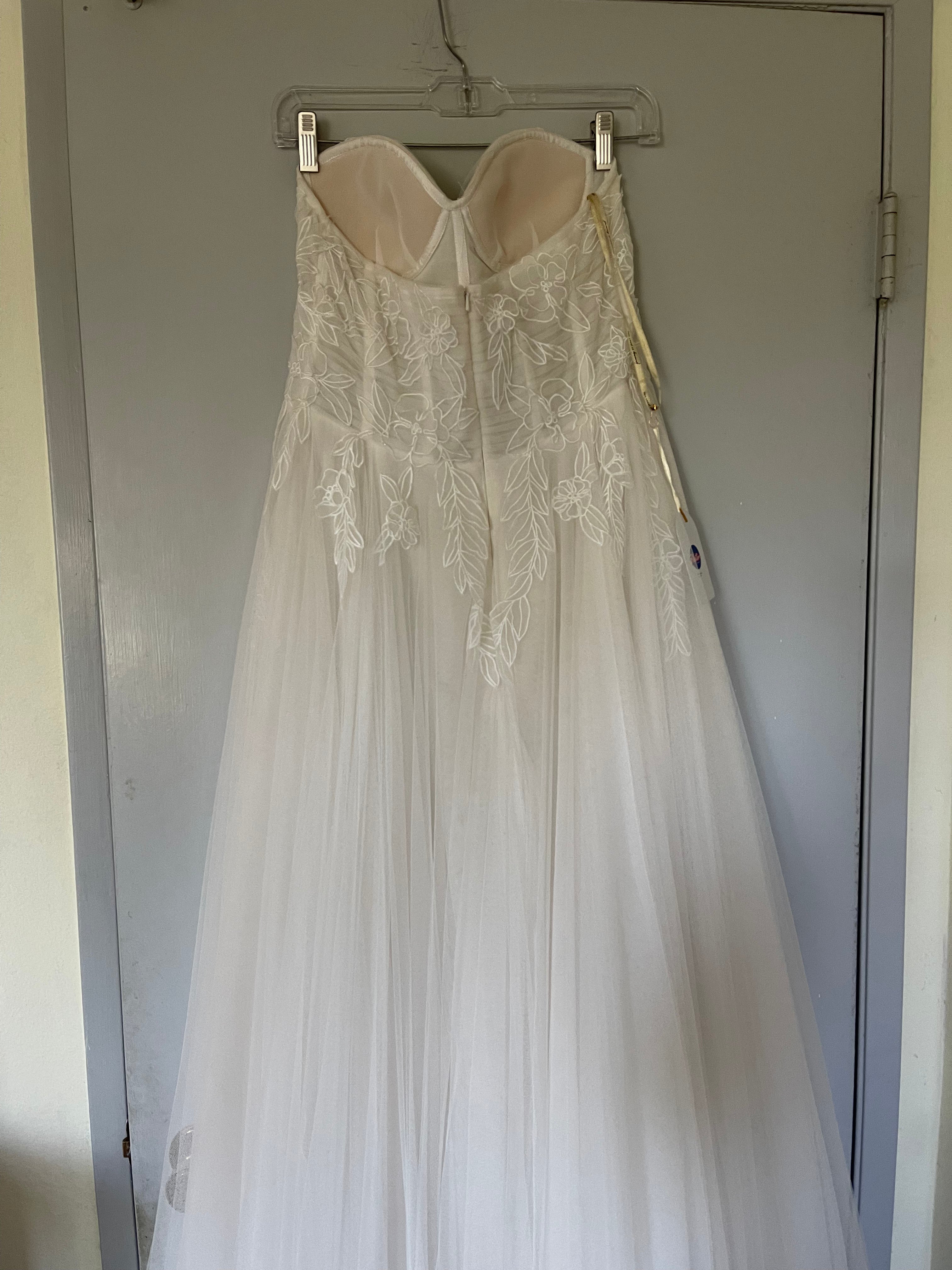 Jenny Yoo Jessilyn Wedding Gown - Elegant A-Line Bridal Dress with Lace Details for Church Ceremony & Formal Events