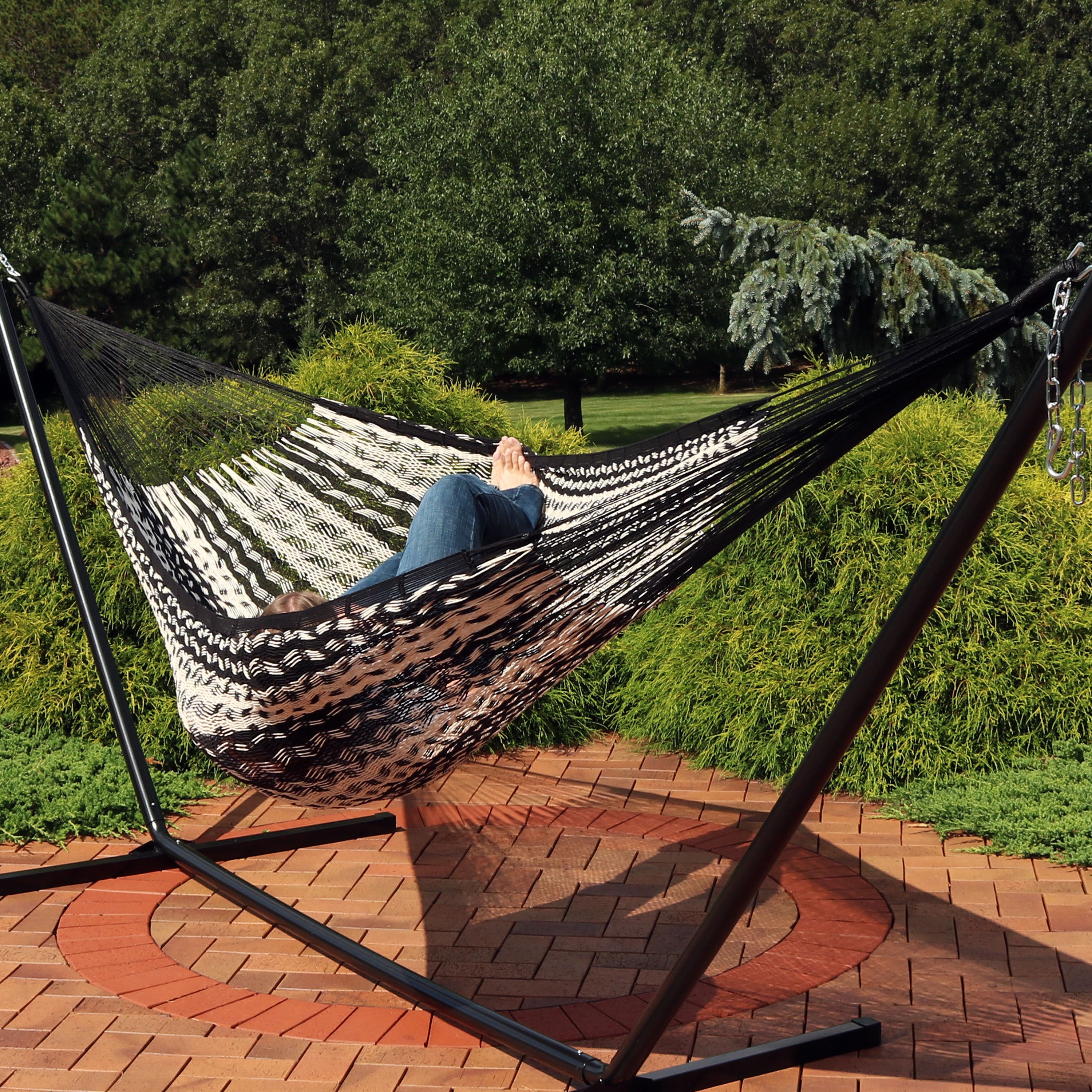 Sunnydaze Family Size Handwoven Thick Cord Mayan Hammock - Durable & Comfortable Outdoor Hammock for Backyard, Patio, Beach & Camping