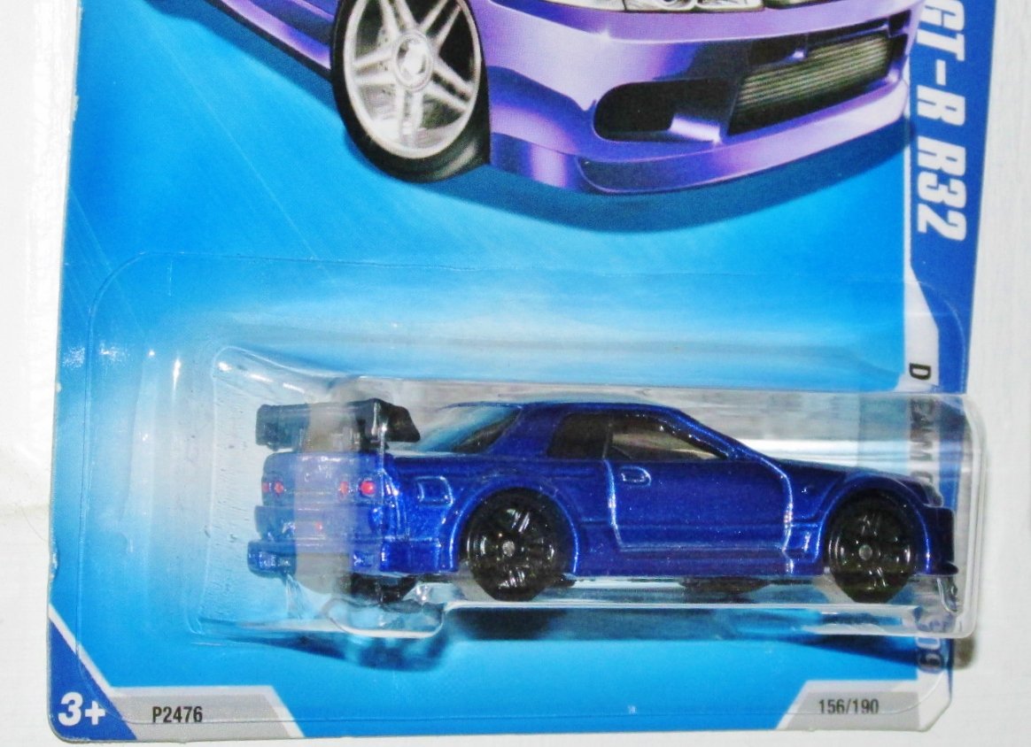 Hot Wheels 2009-156 Dream Garage Blue 2001 Nissan Skyline GT-R R32 1:64 Scale Diecast Model Car - Collectible Toy for Kids & Adults, Perfect for Display & Racing Games